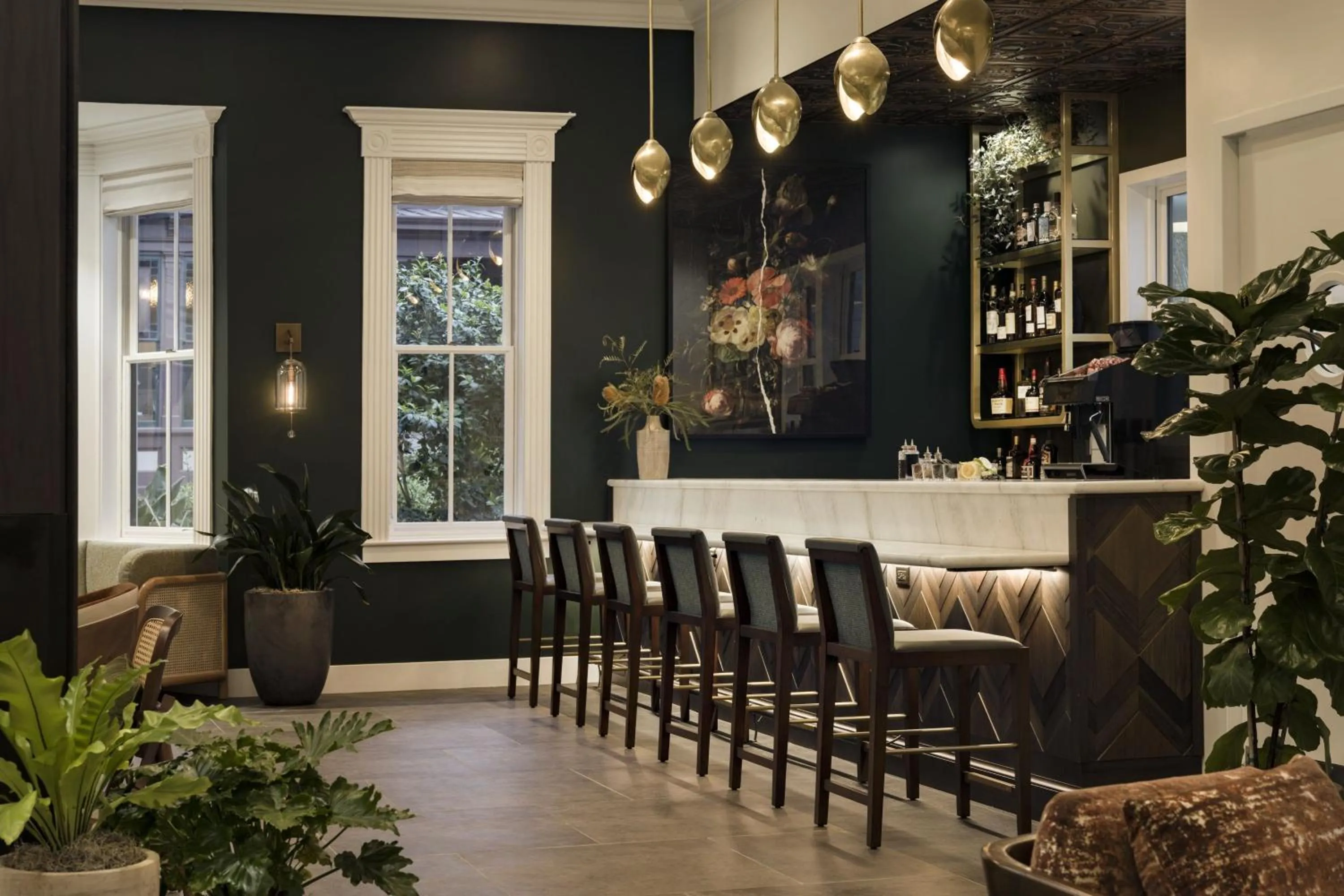 Lounge or bar in The Steward, Santa Barbara, a Tribute Portfolio Hotel