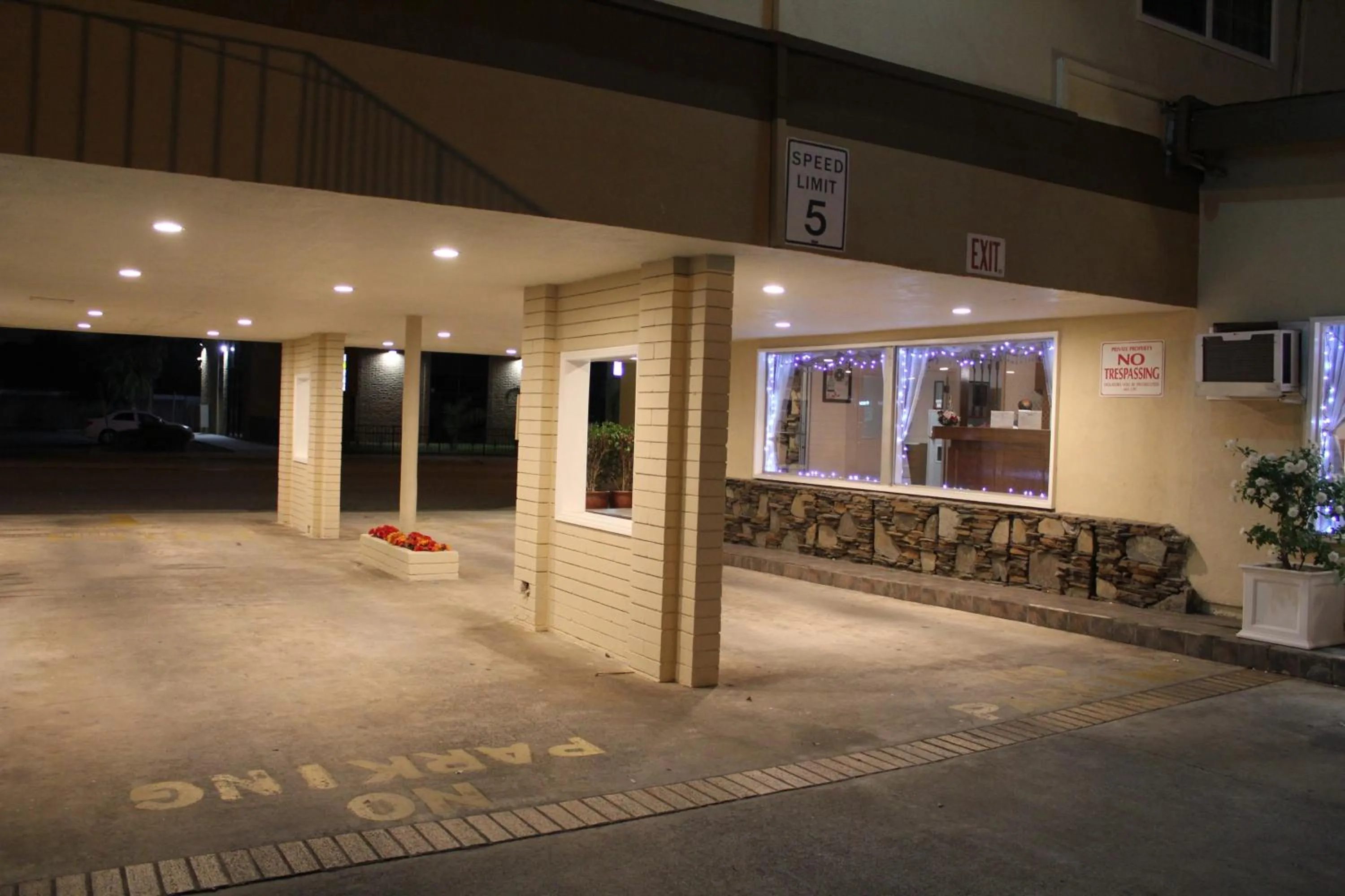 Property building in Grand Inn