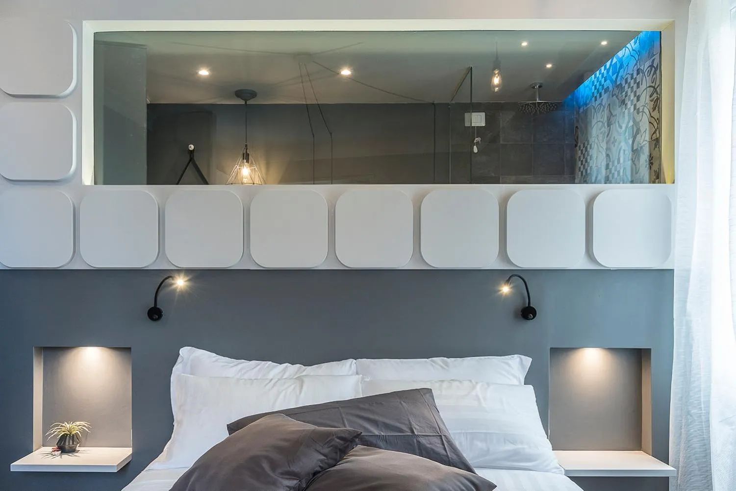 Bed in Z-ArchSuites