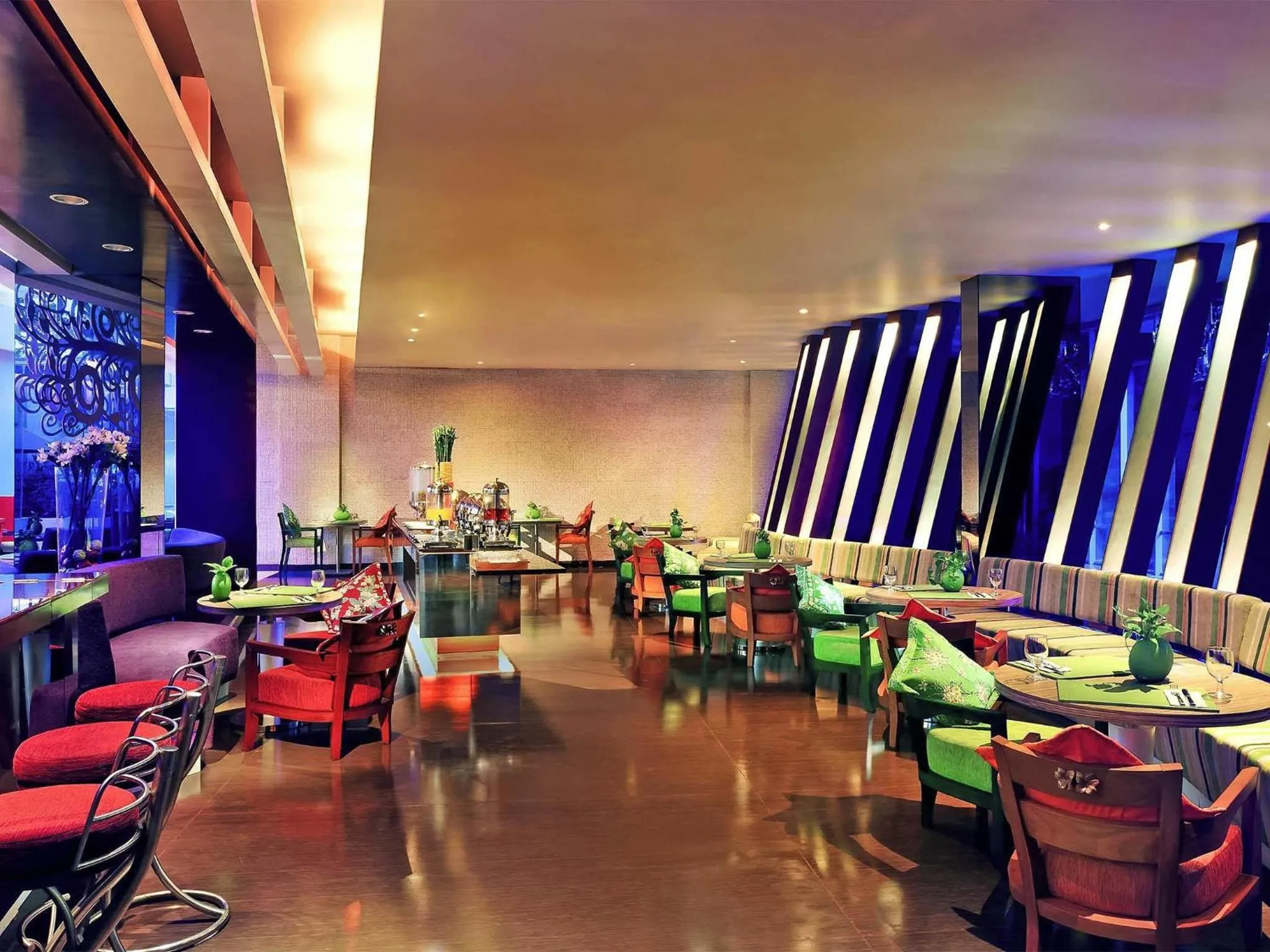 Restaurant/places to eat in Ibis Styles Bali Denpasar