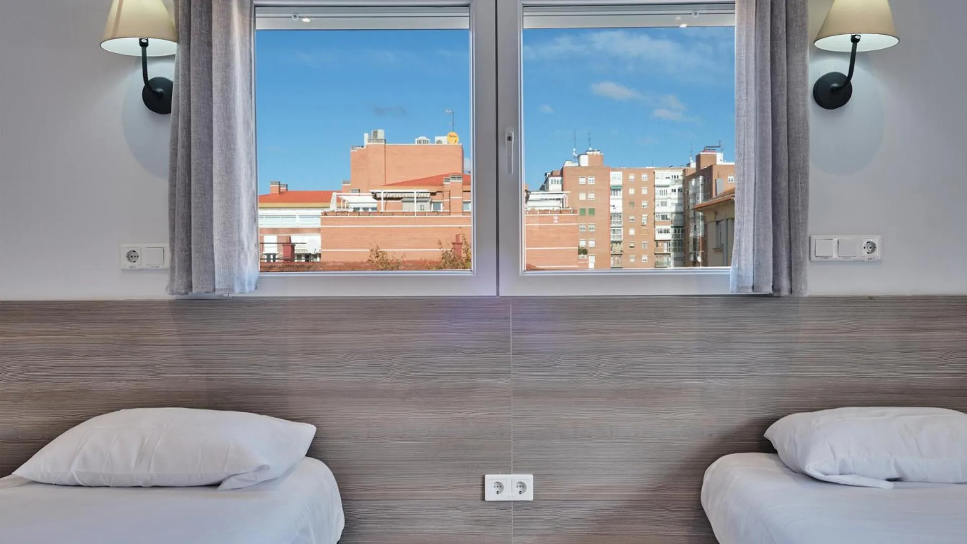 Decorative detail in Golden Alcala