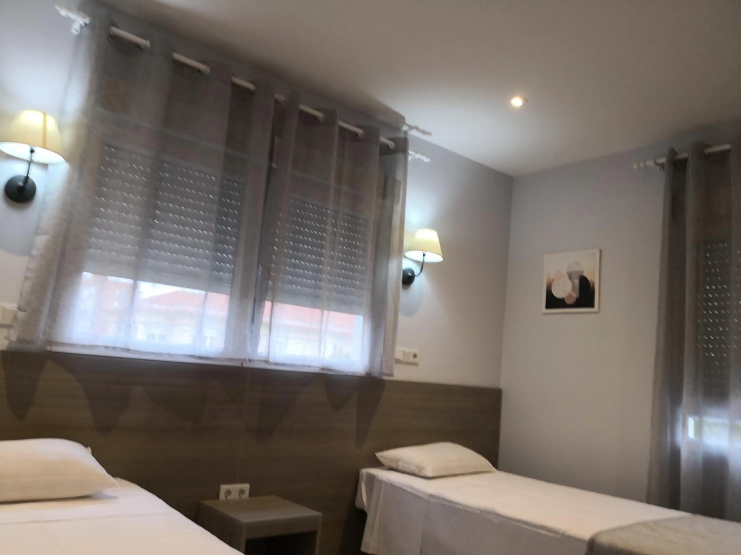 Bedroom, Bed in Golden Alcala