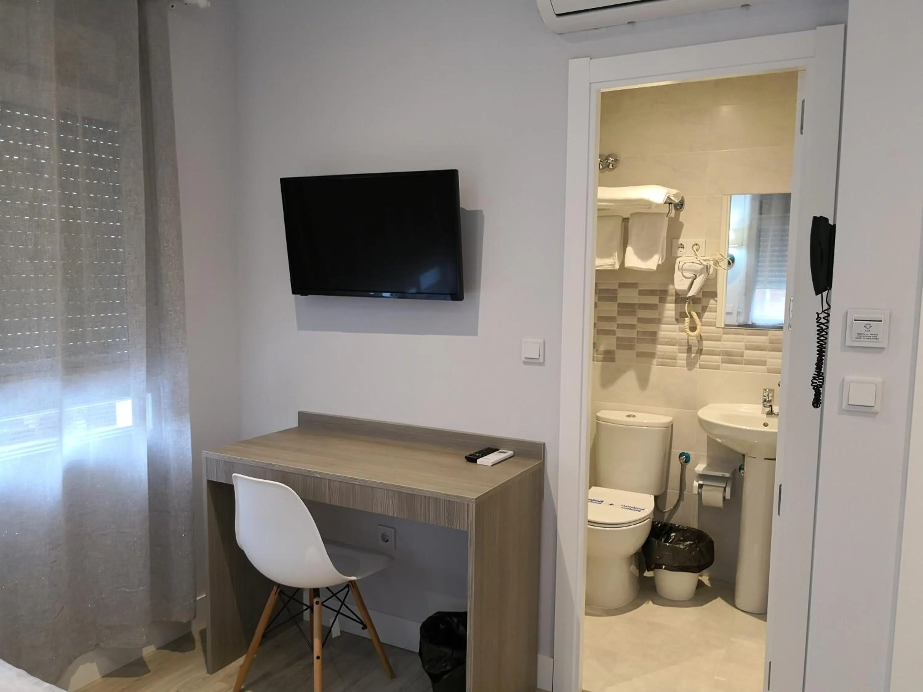 TV and multimedia in Golden Alcala