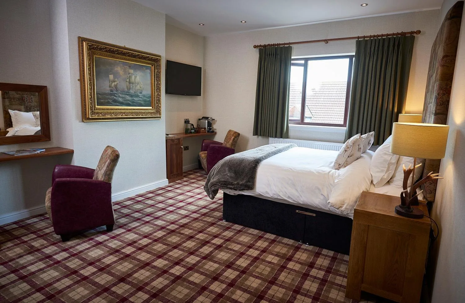 Bed in The Hope and Anchor Pub