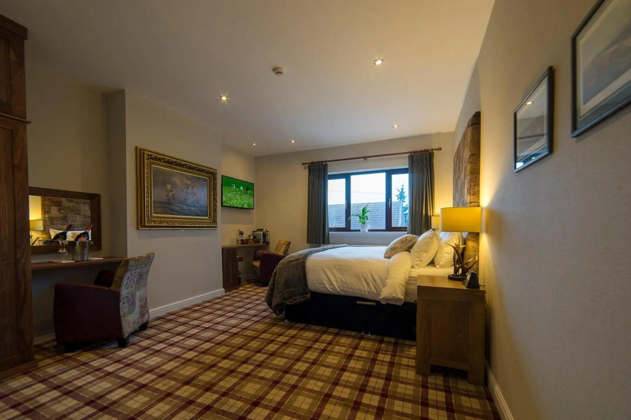 Photo of the whole room, Bed in The Hope and Anchor Pub