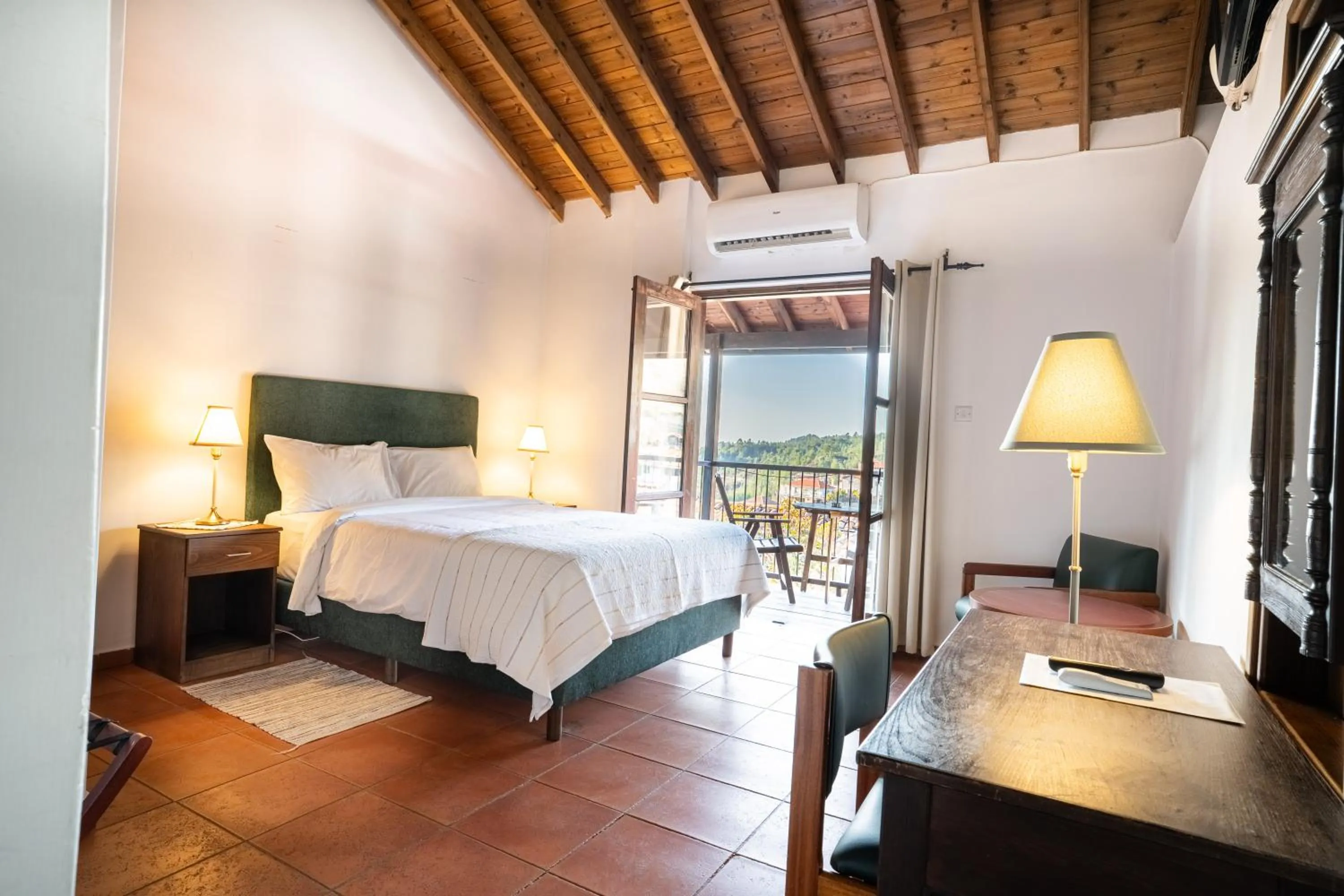 Bed in Ambelikos Traditional Agrohotel