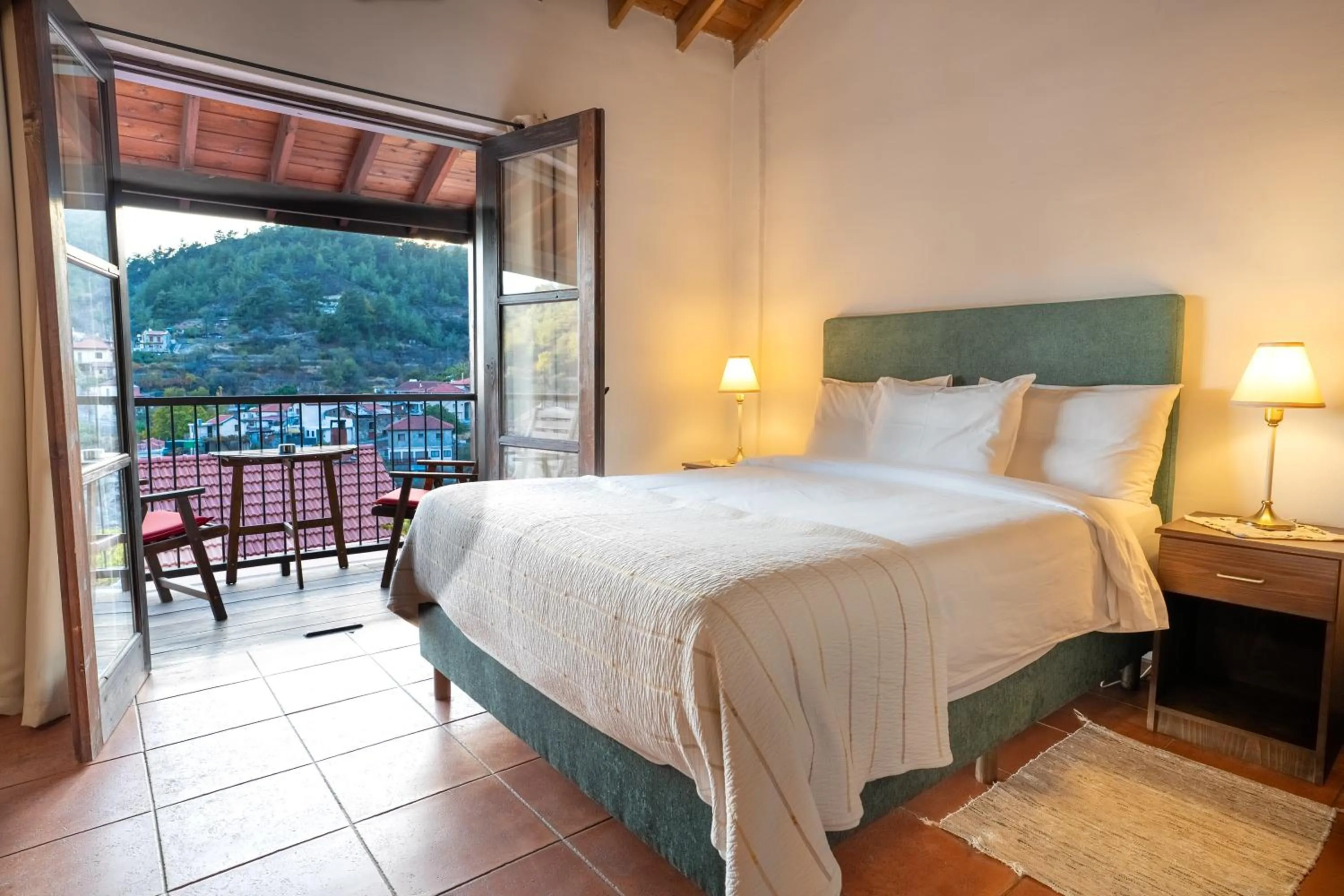 Bed in Ambelikos Traditional Agrohotel