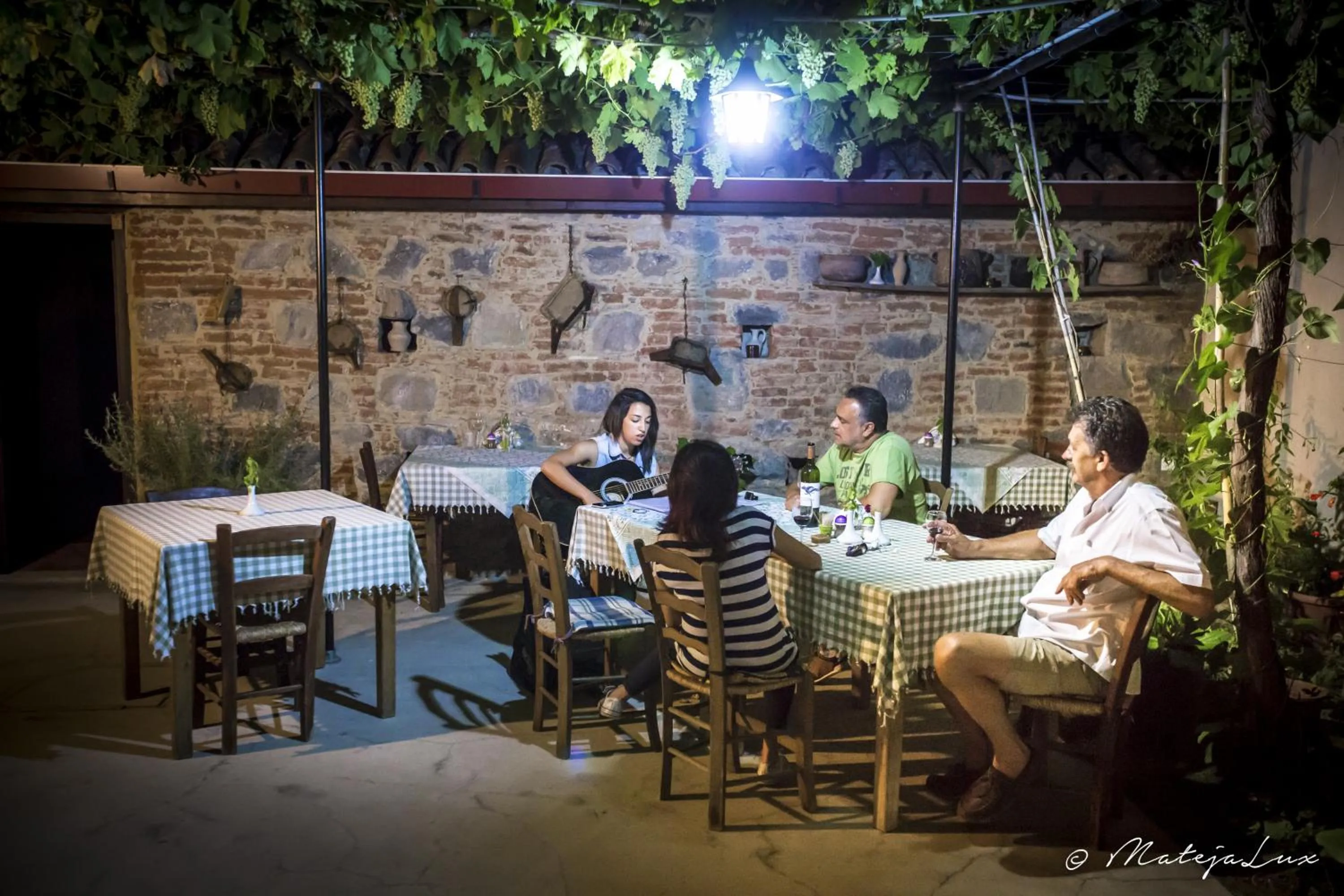 Lounge or bar in Ambelikos Traditional Agrohotel