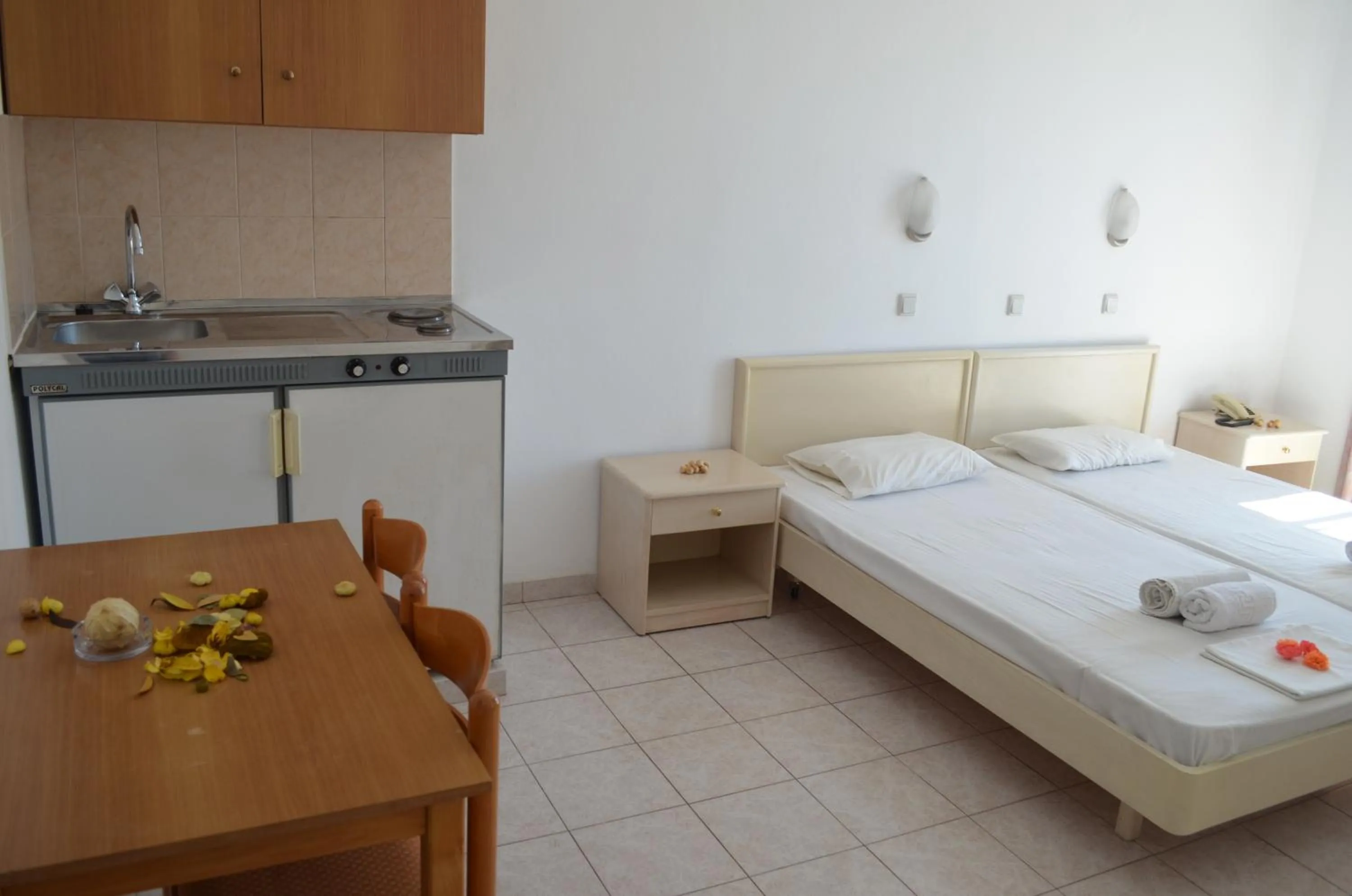 Photo of the whole room, Bed in Kremasti Memories