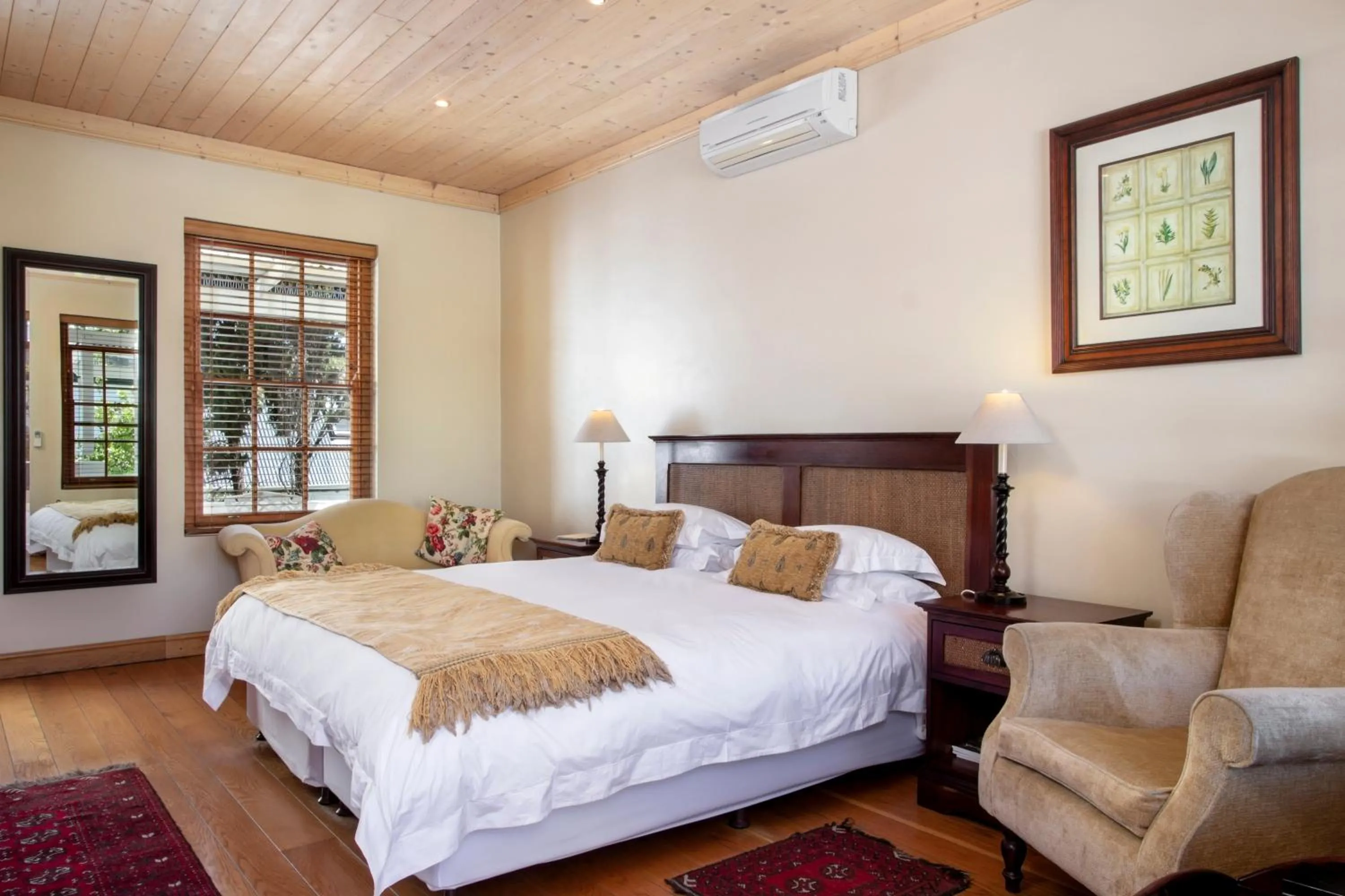 Bed in De Hoek Manor