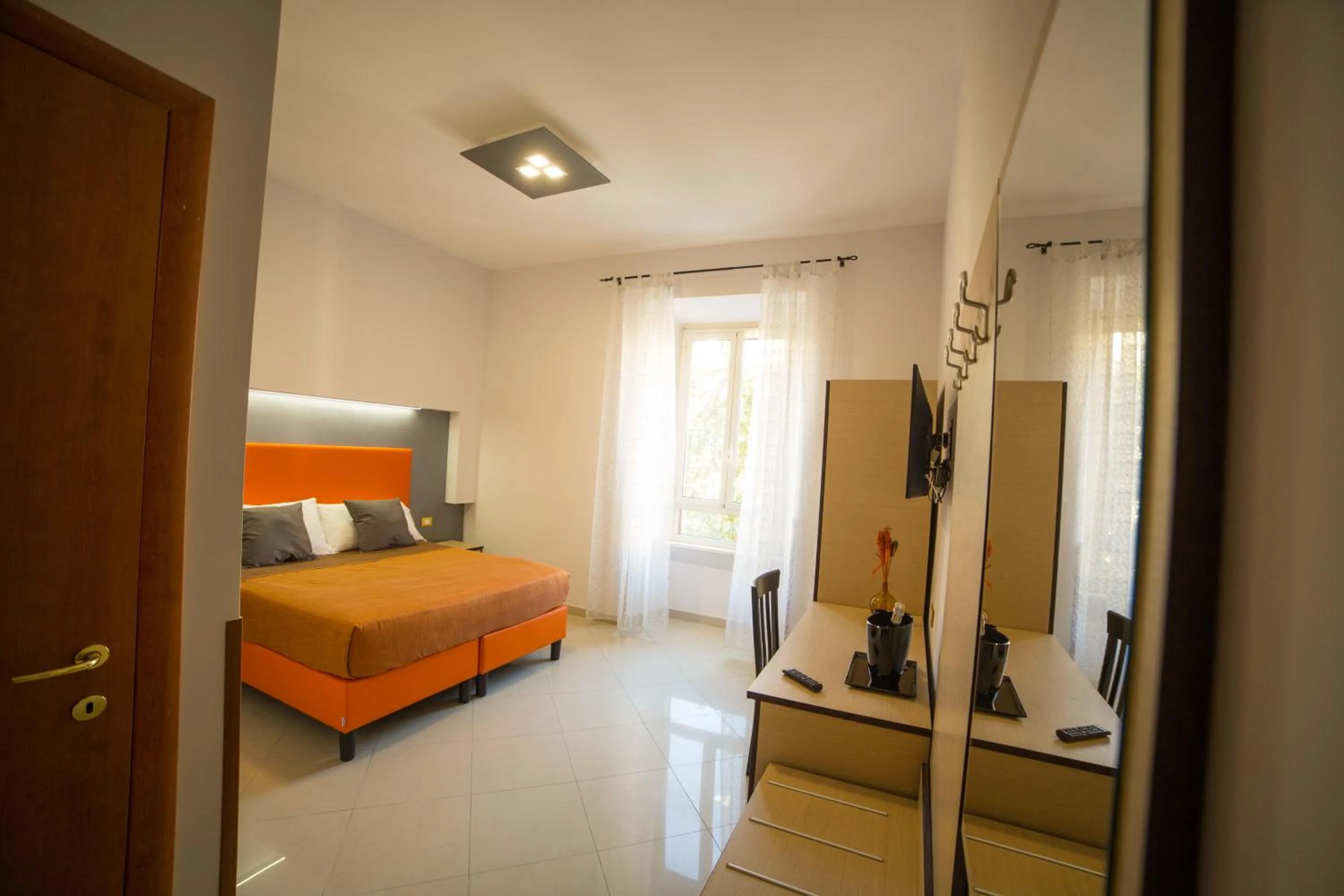 Photo of the whole room, Bed in All Seasons