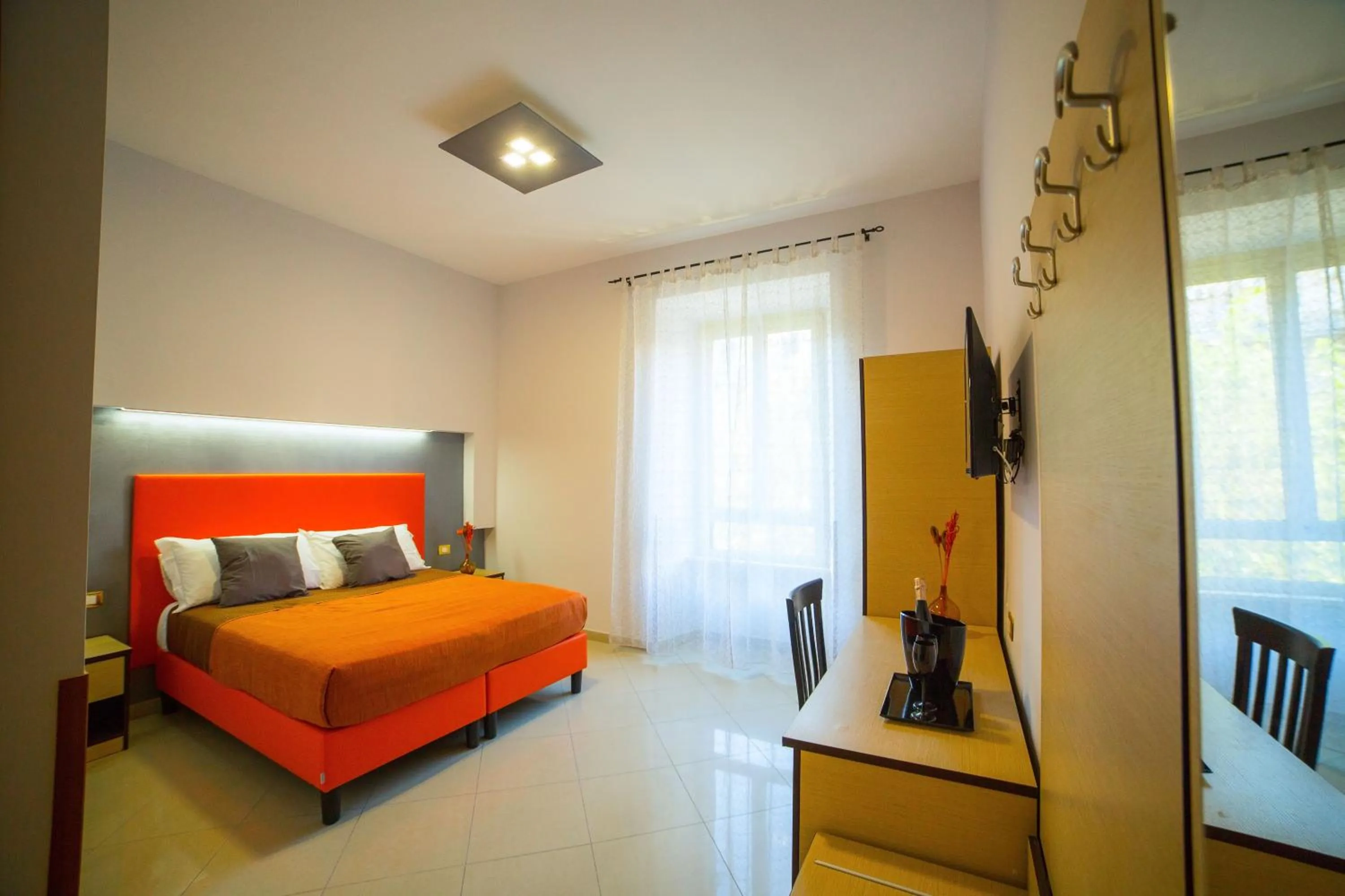 Photo of the whole room, Bed in All Seasons