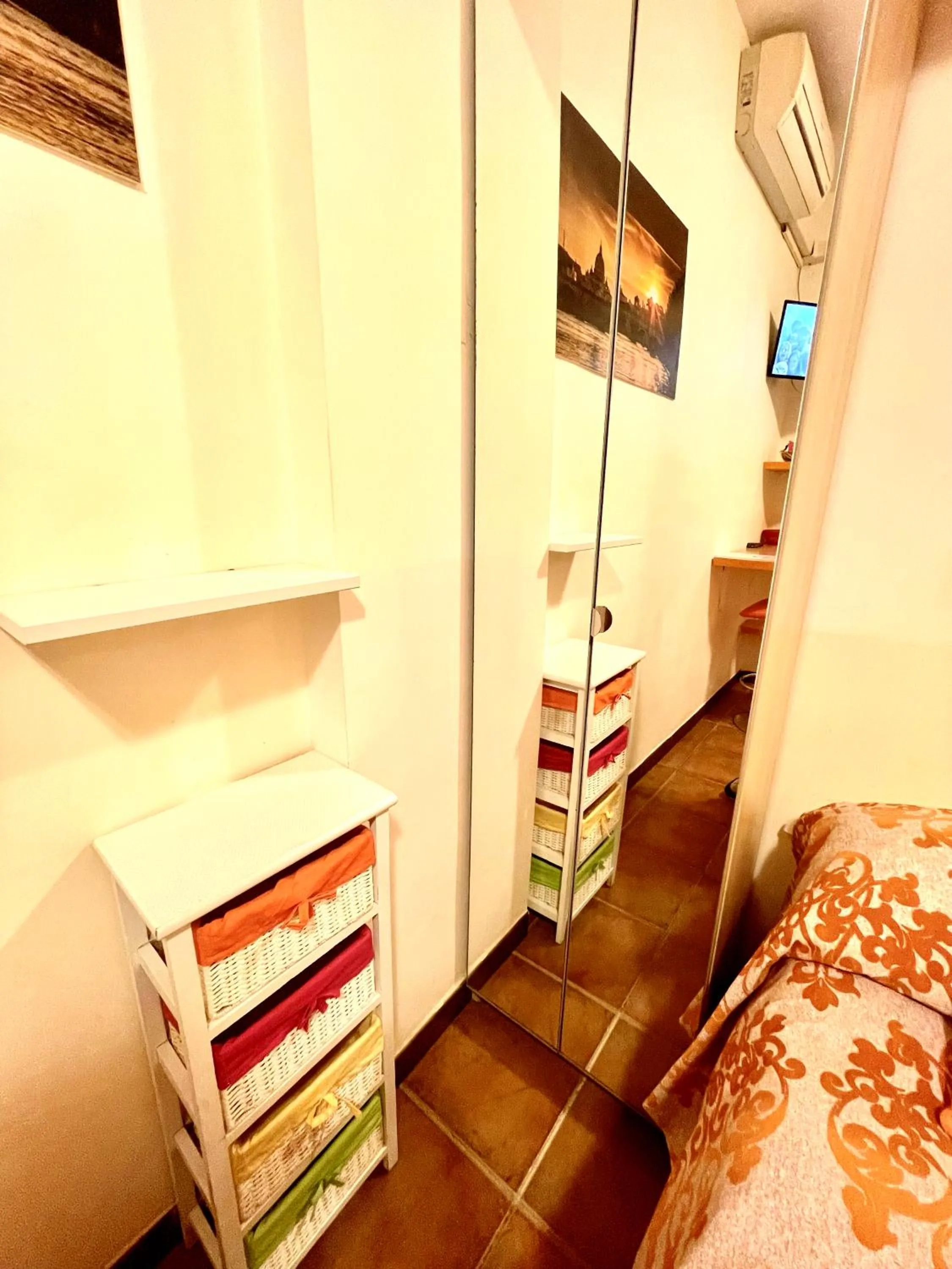 Bedroom, Bed in Rhome86