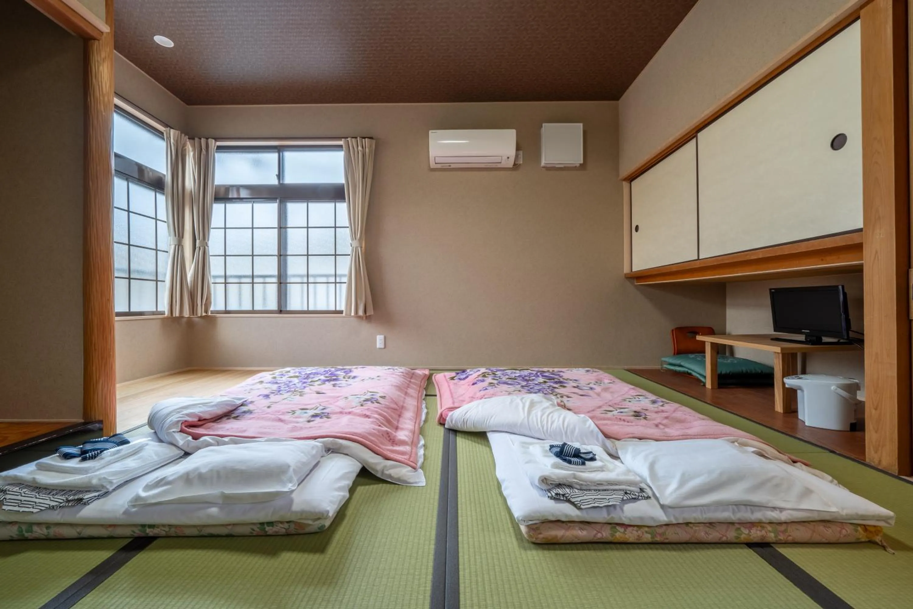 Photo of the whole room, Bed in Ryokan Yamazaki
