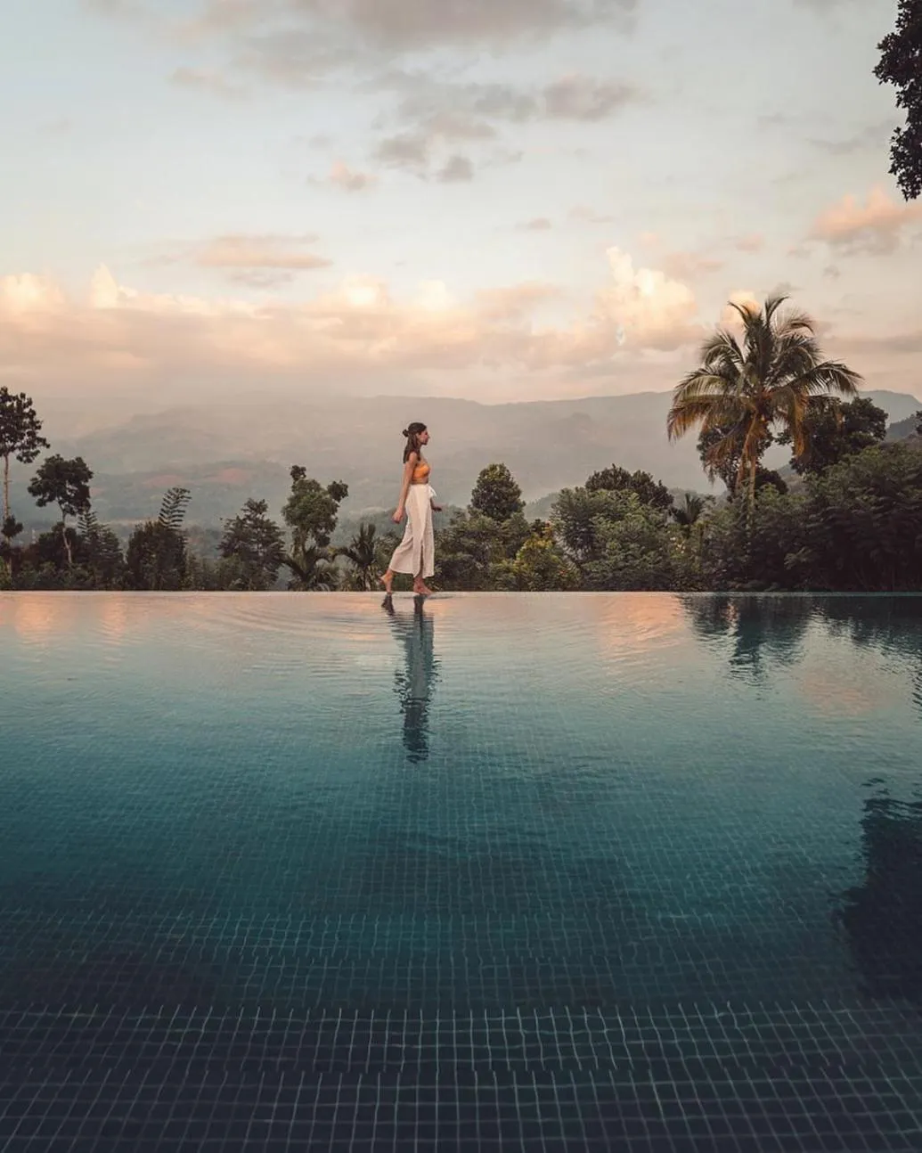 Swimming pool in Aarunya Nature Resort - Kandy