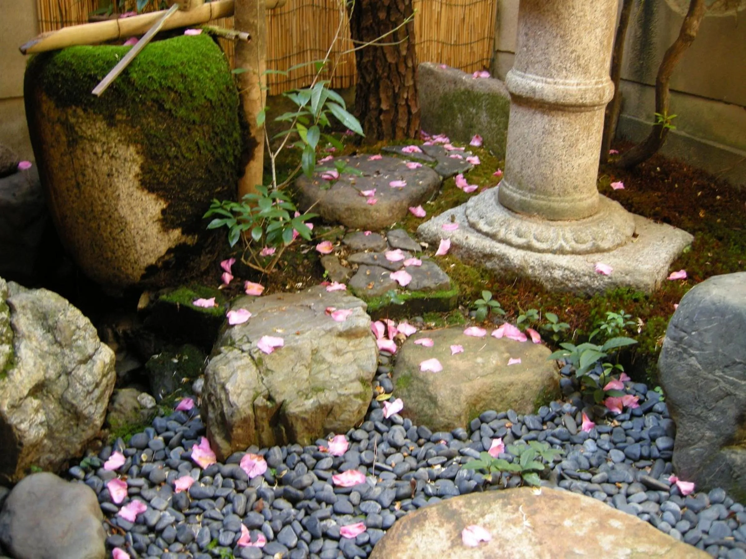 Garden in Guesthouse Itoya Kyoto