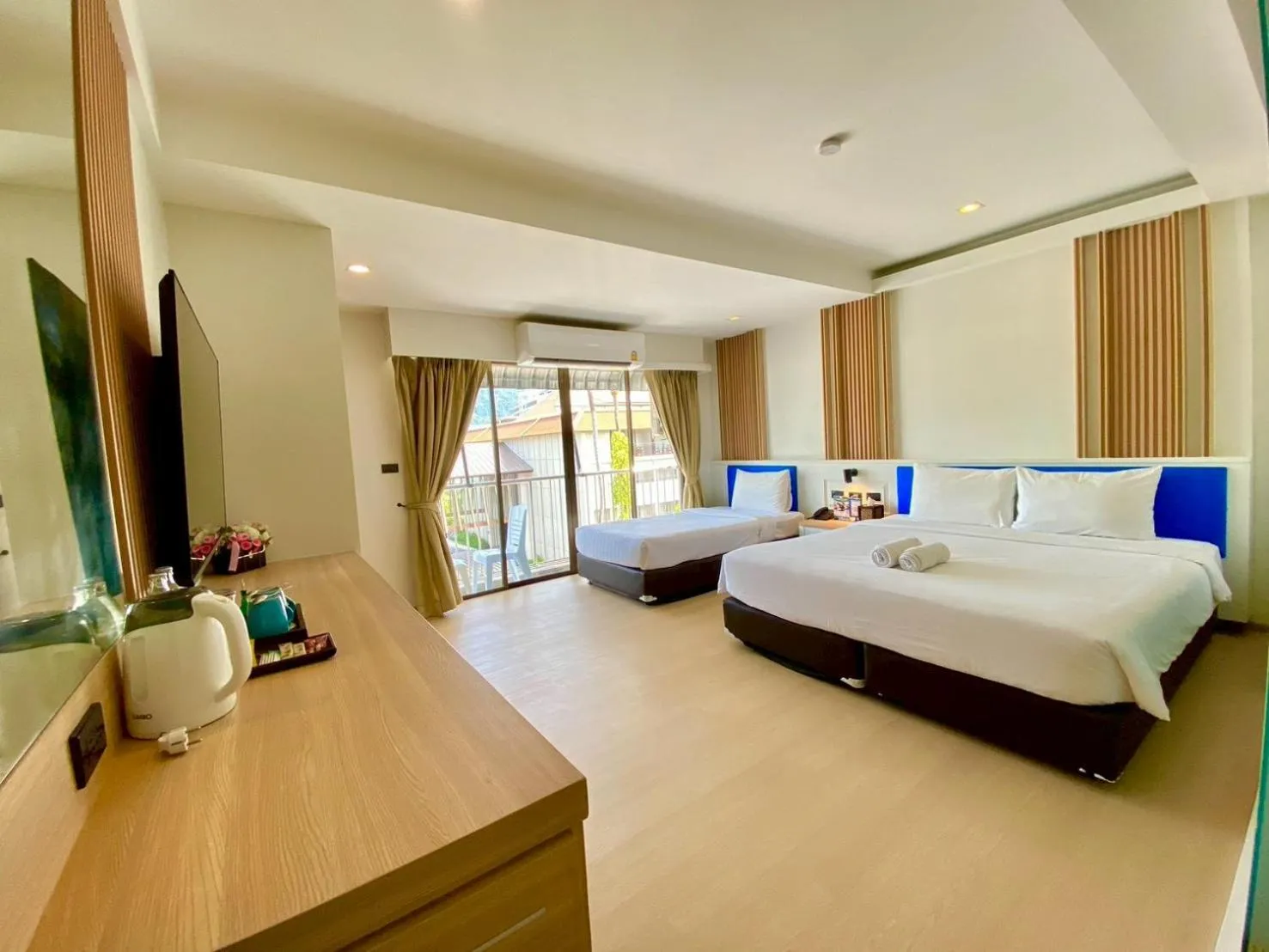 Bed in Armoni Patong Beach Hotel