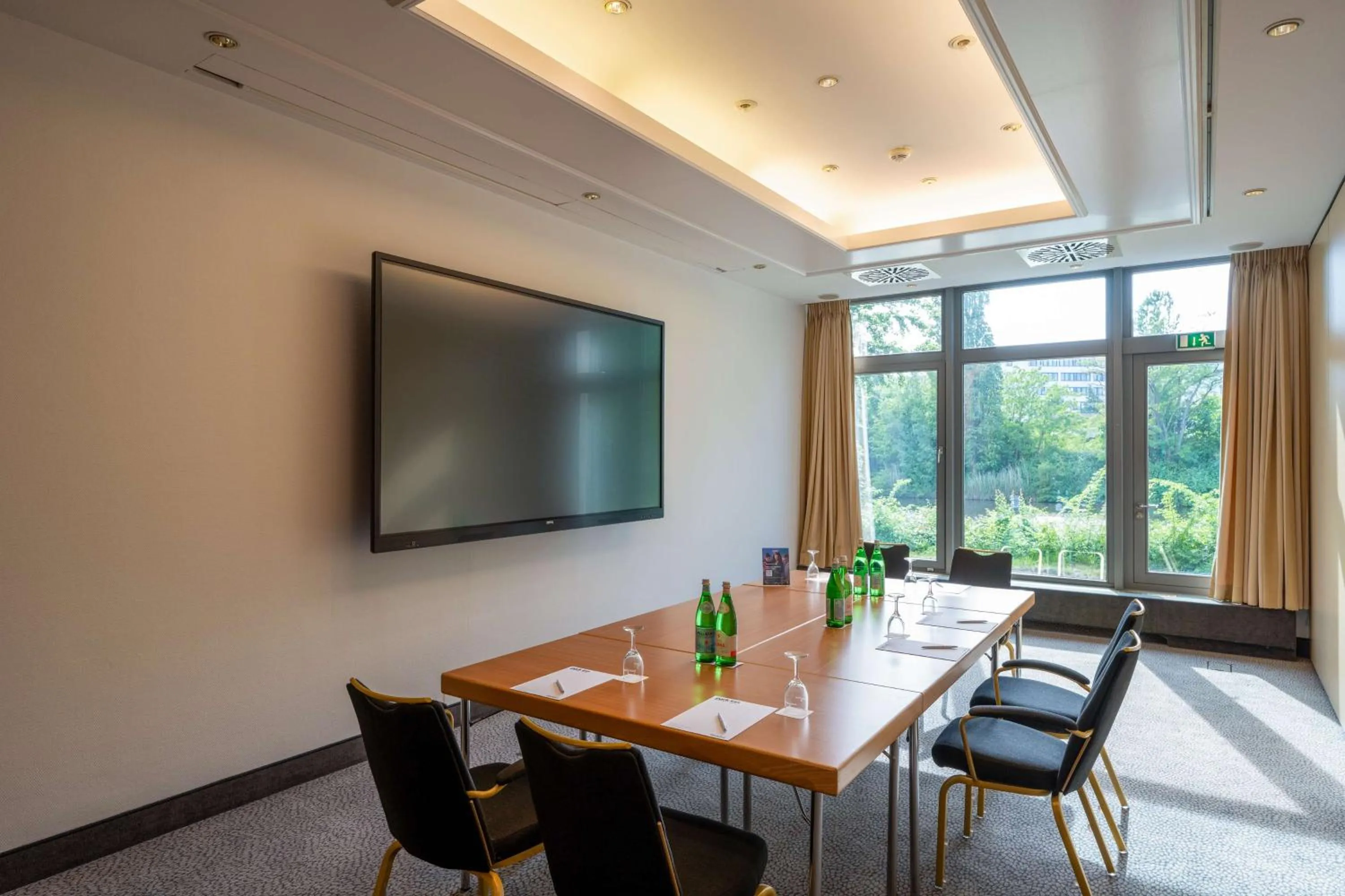Meeting/conference room in Park Inn by Radisson Lübeck