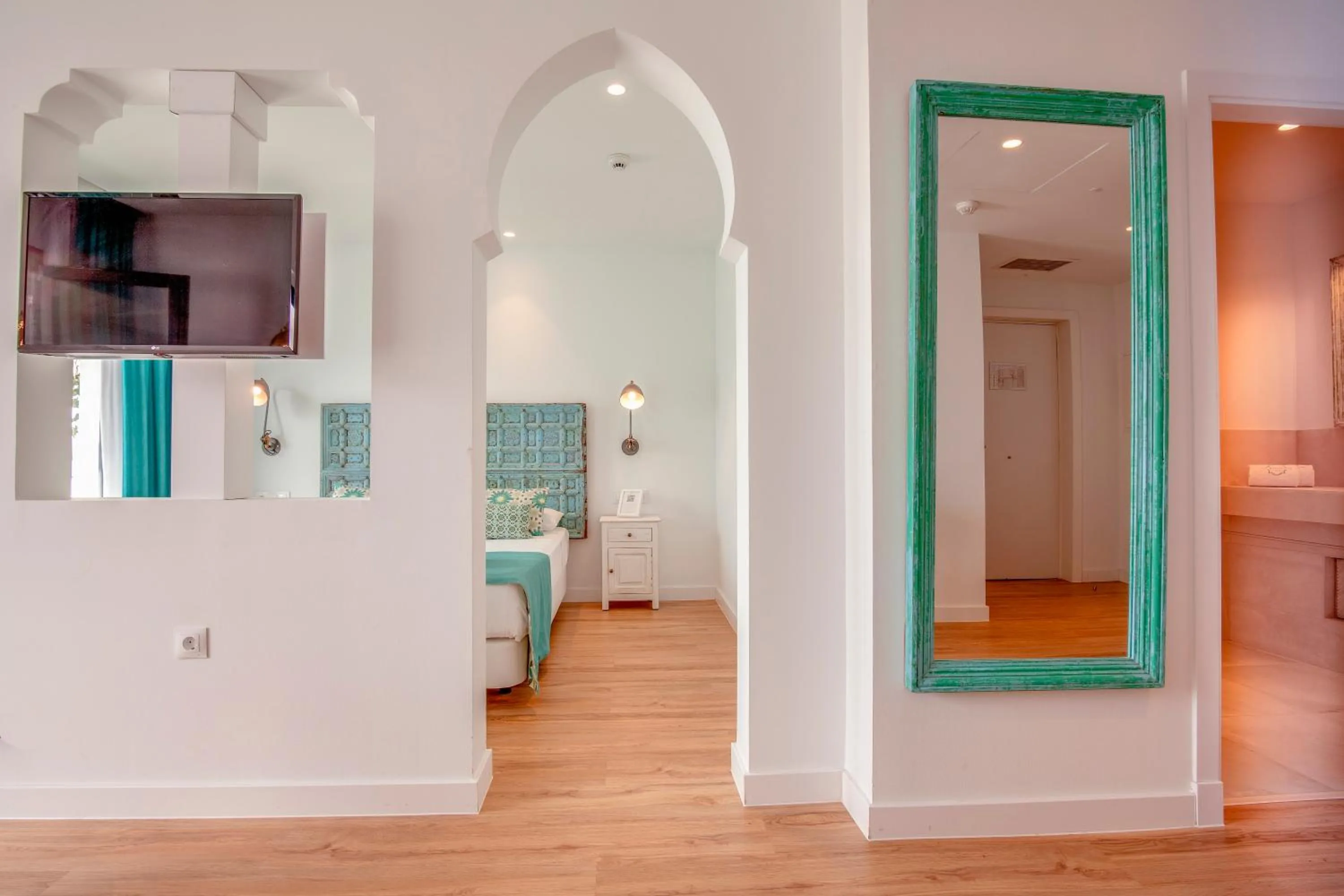 Living room, Bed in La Residencia Puerto Hotel & Spa