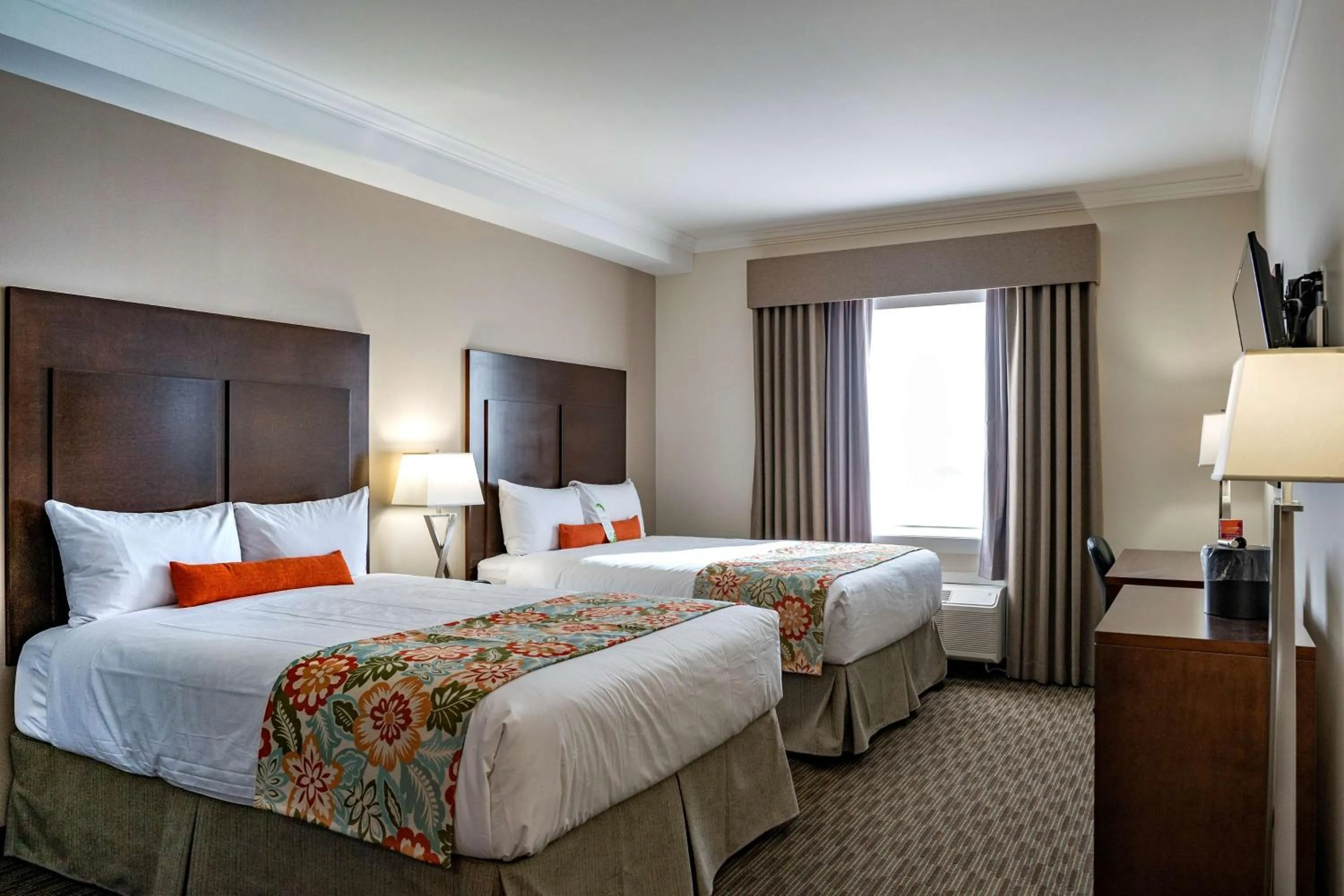 Bedroom, Bed in Coast Oliver Hotel