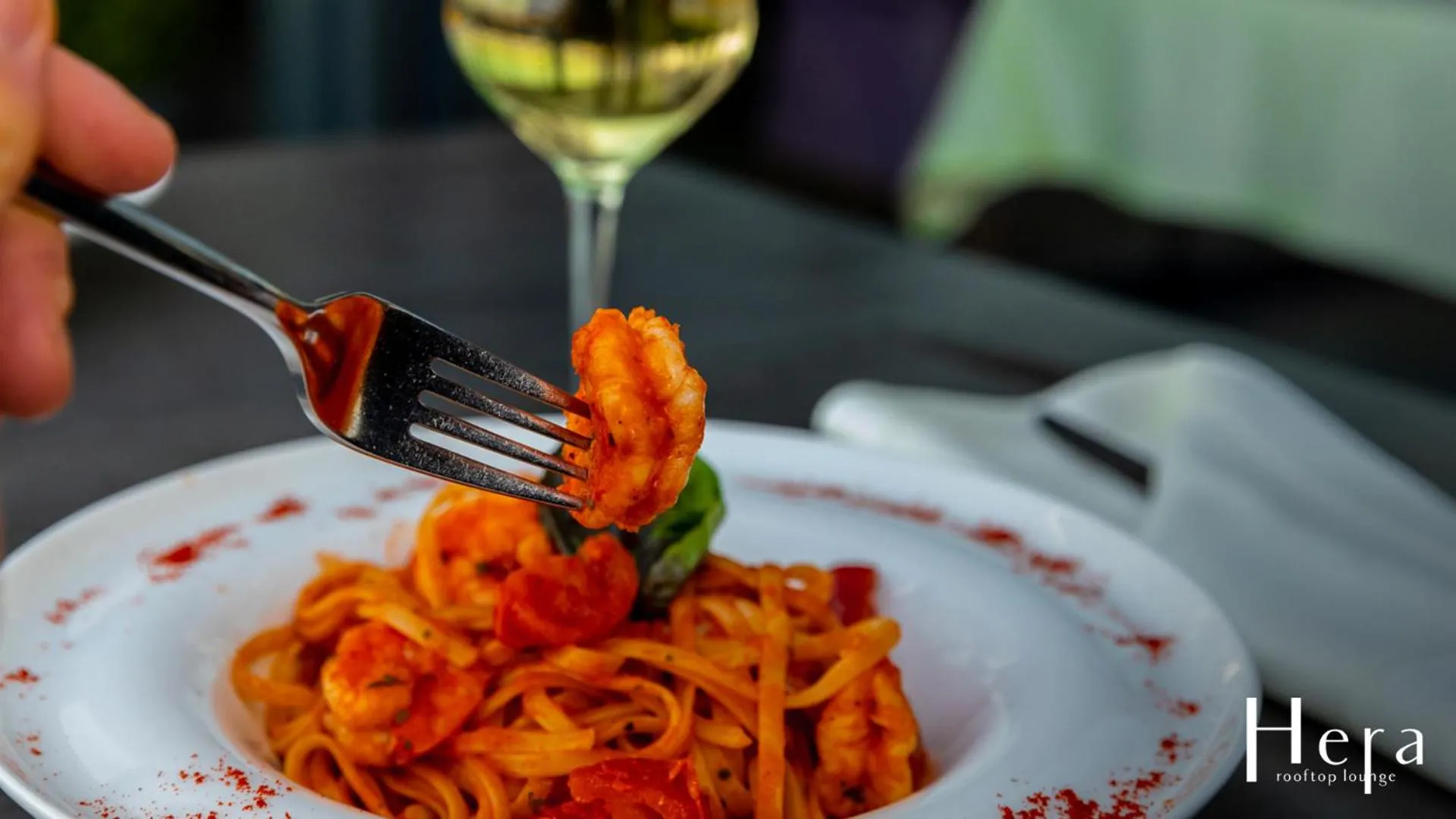 Food and drinks in Hotel Sirius