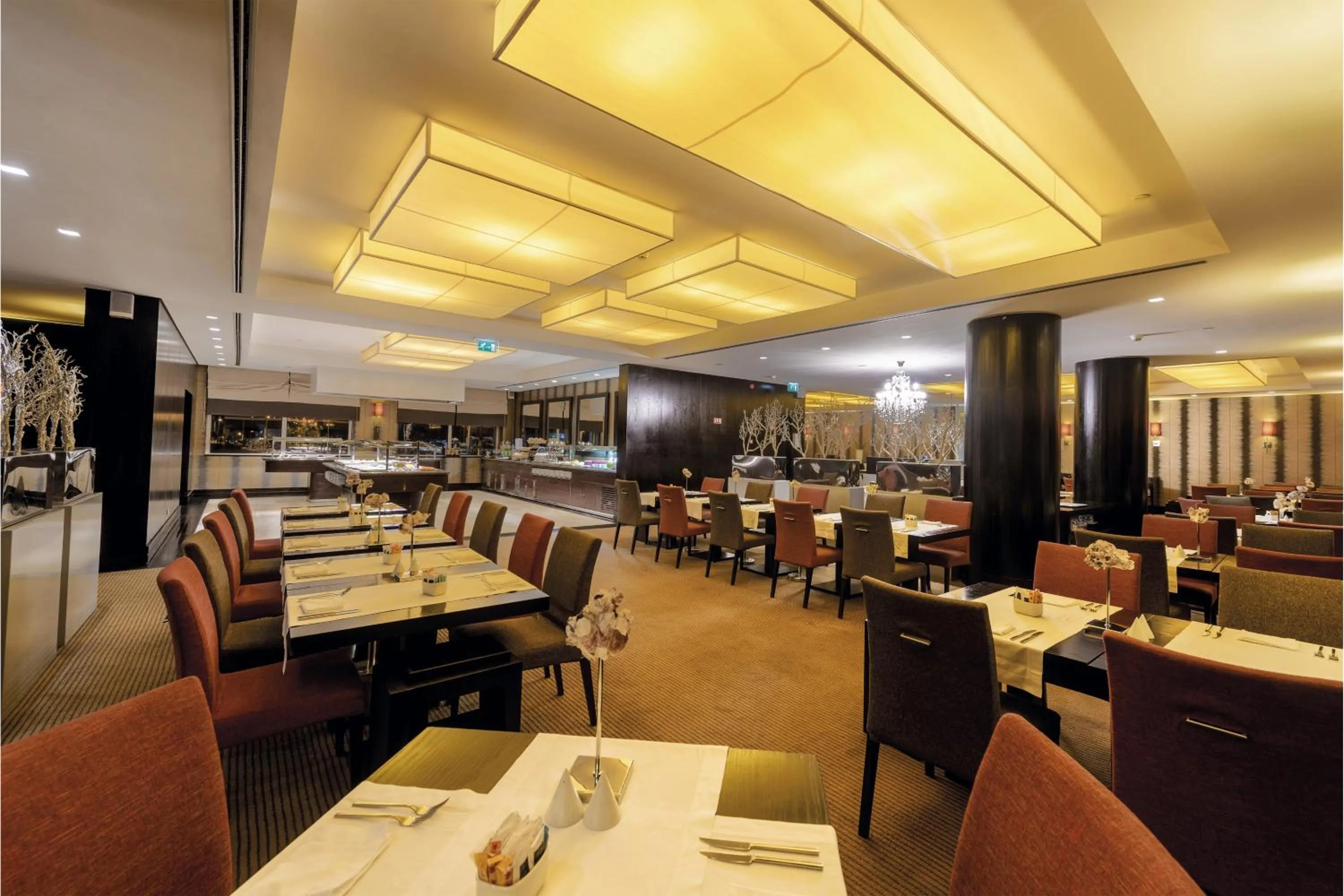 Restaurant/places to eat in Hotel Baia