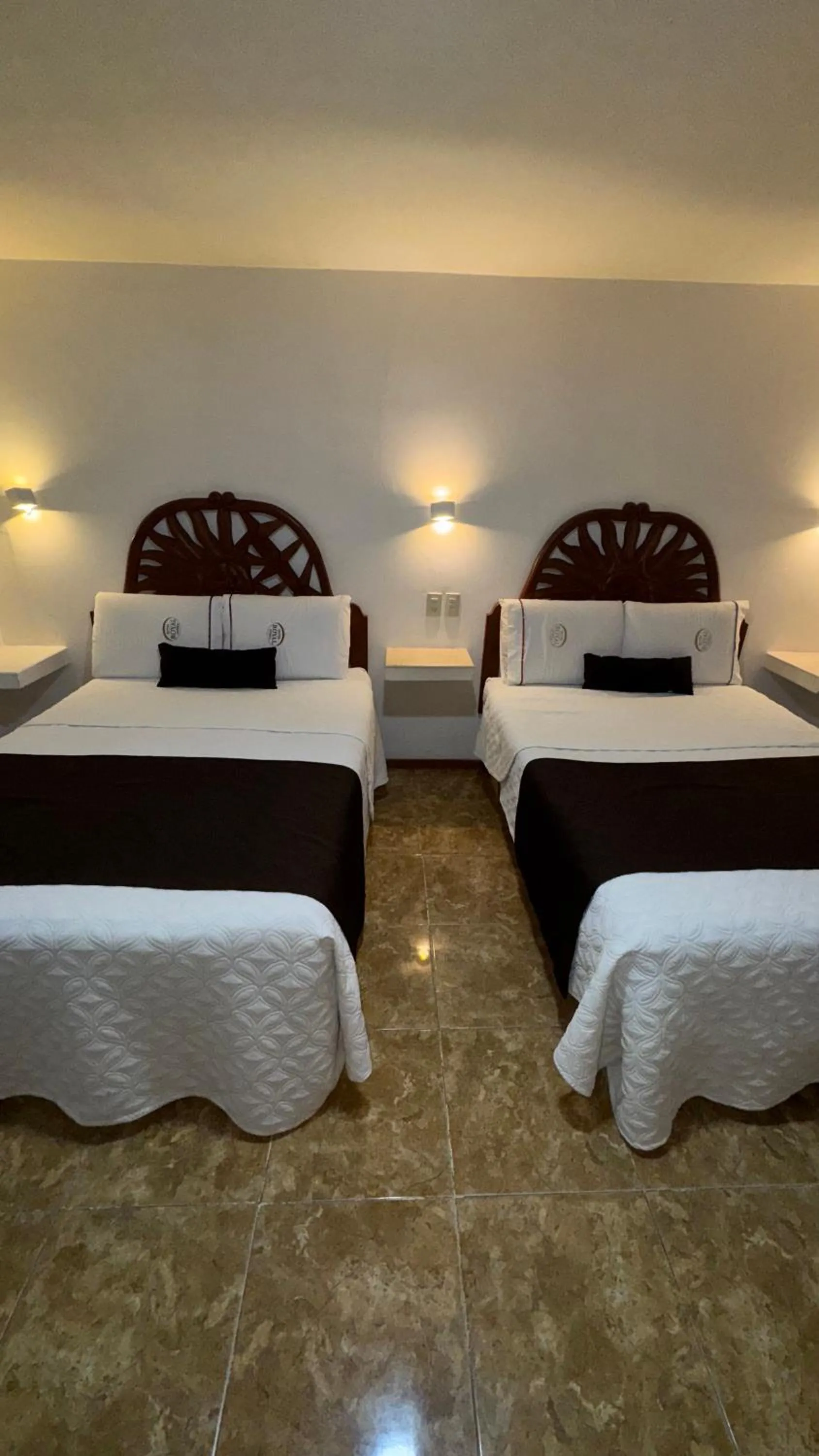 Bedroom, Bed in Hotel Royal Puebla