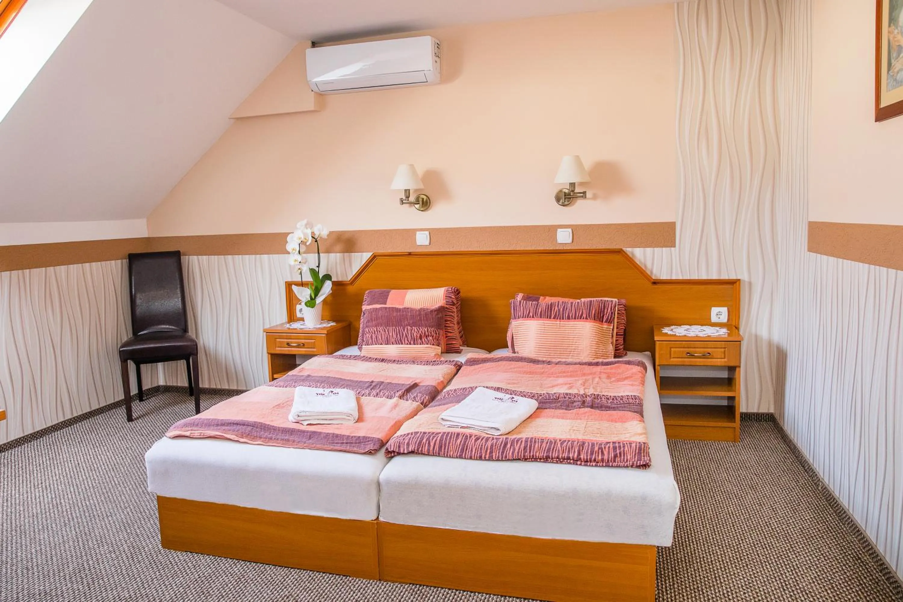 Bed in Tinódi Fogadó