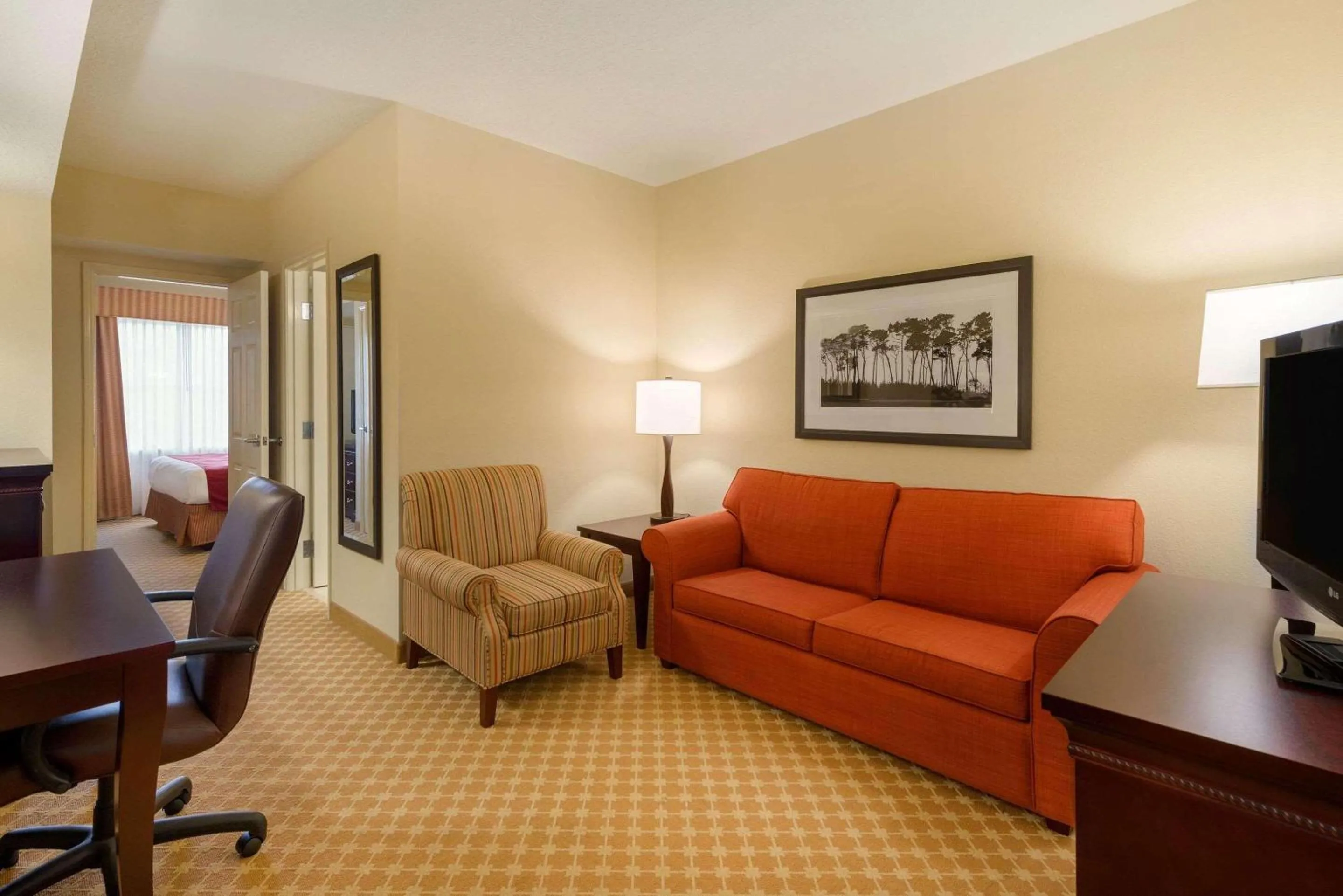 Bedroom in Country Inn & Suites by Radisson, Port Orange-Daytona, FL