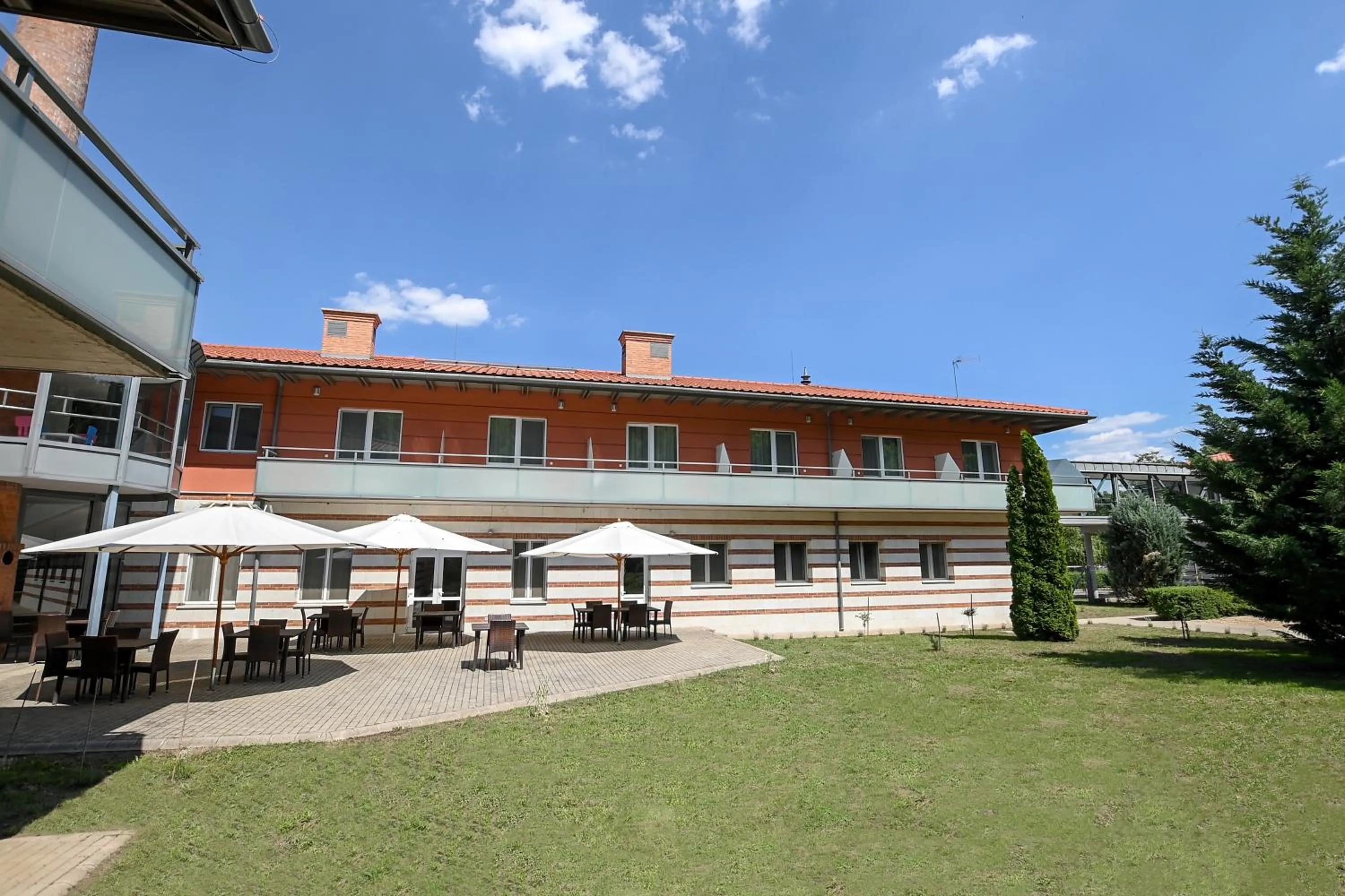 Property building in Hotel Kelep