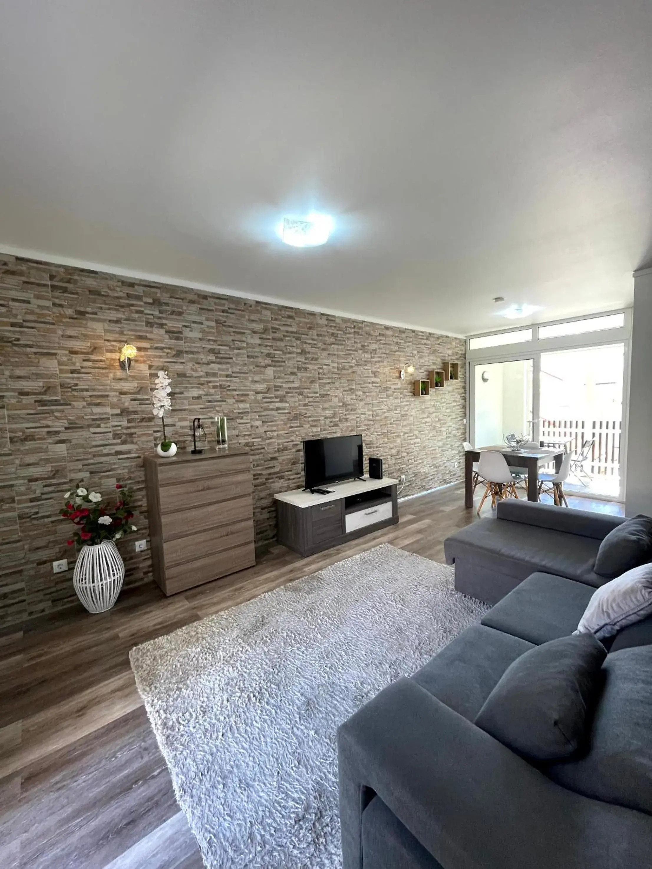 Marina Plaza Marina Plaza