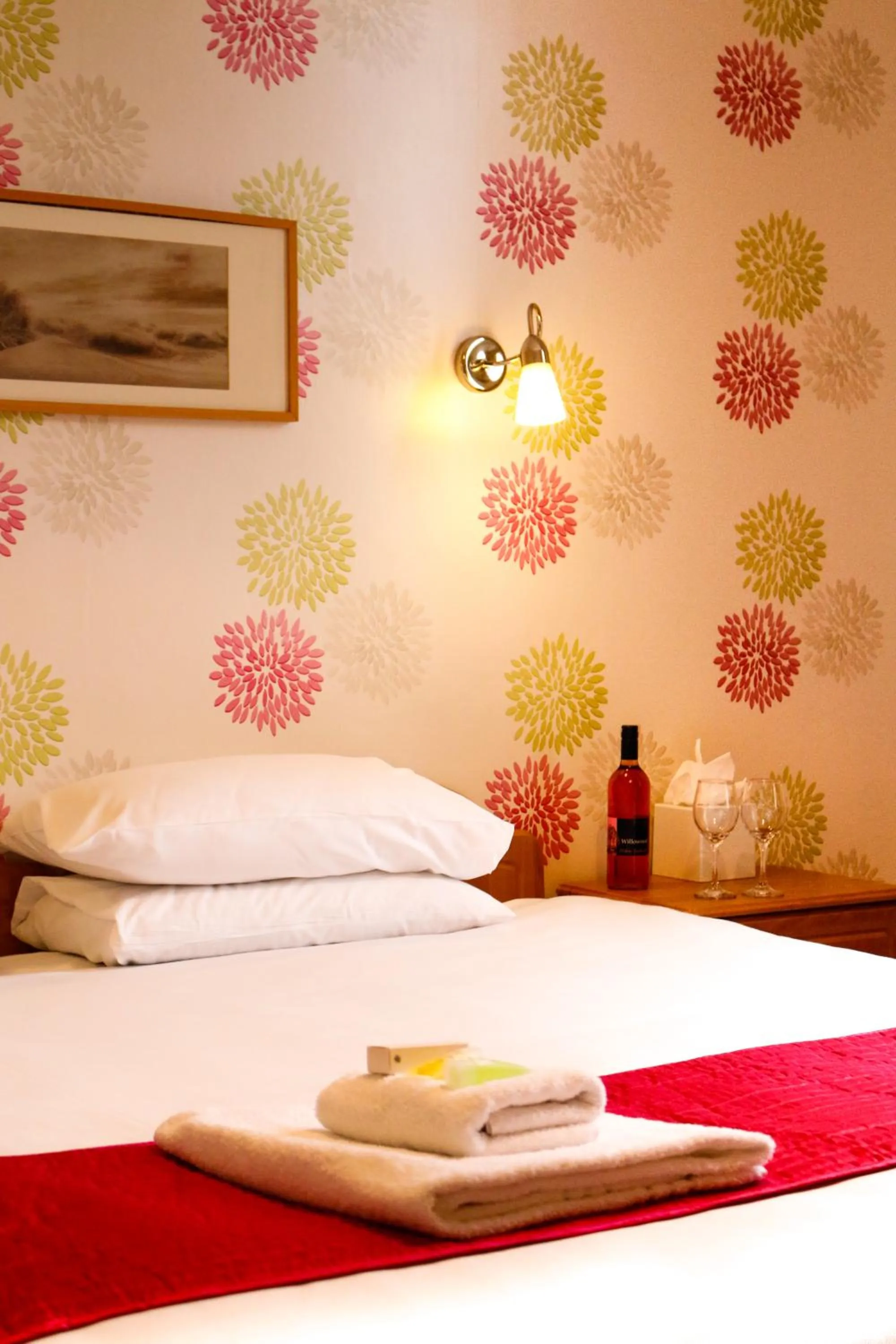 Bed in Royal Mackintosh Hotel