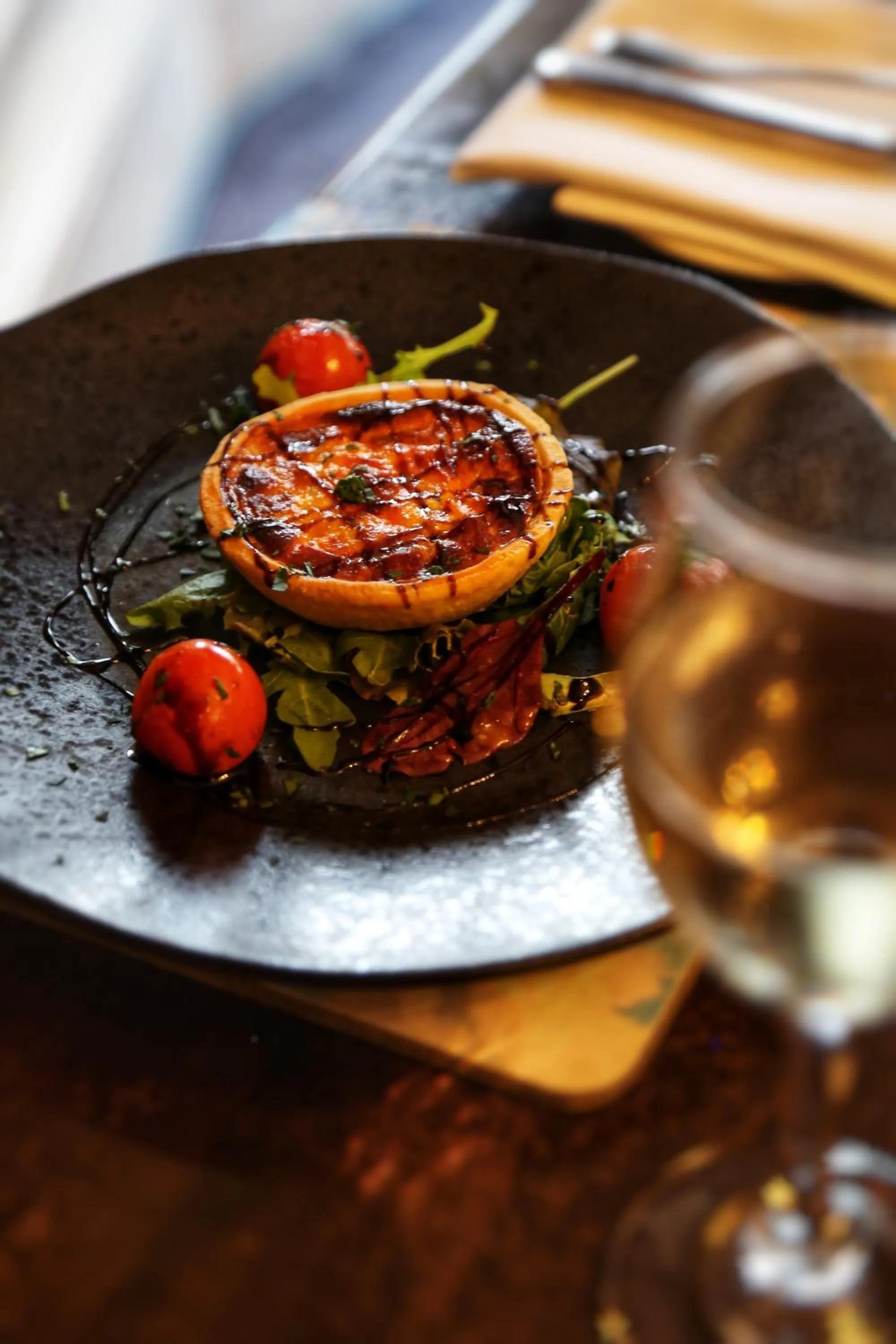 Food and drinks in Royal Mackintosh Hotel