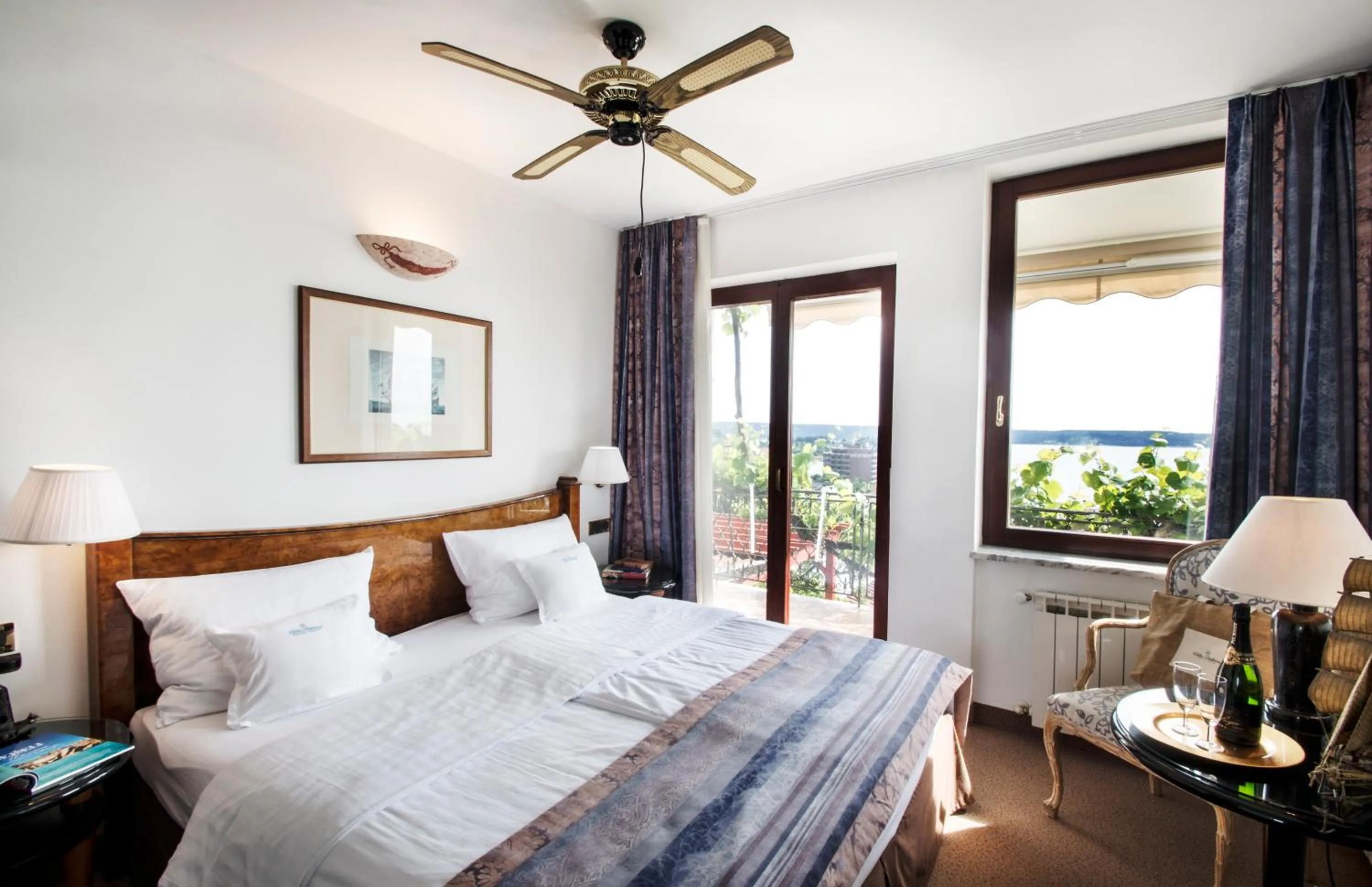 Bed in Villa Bellevue Portoroz-Portorose