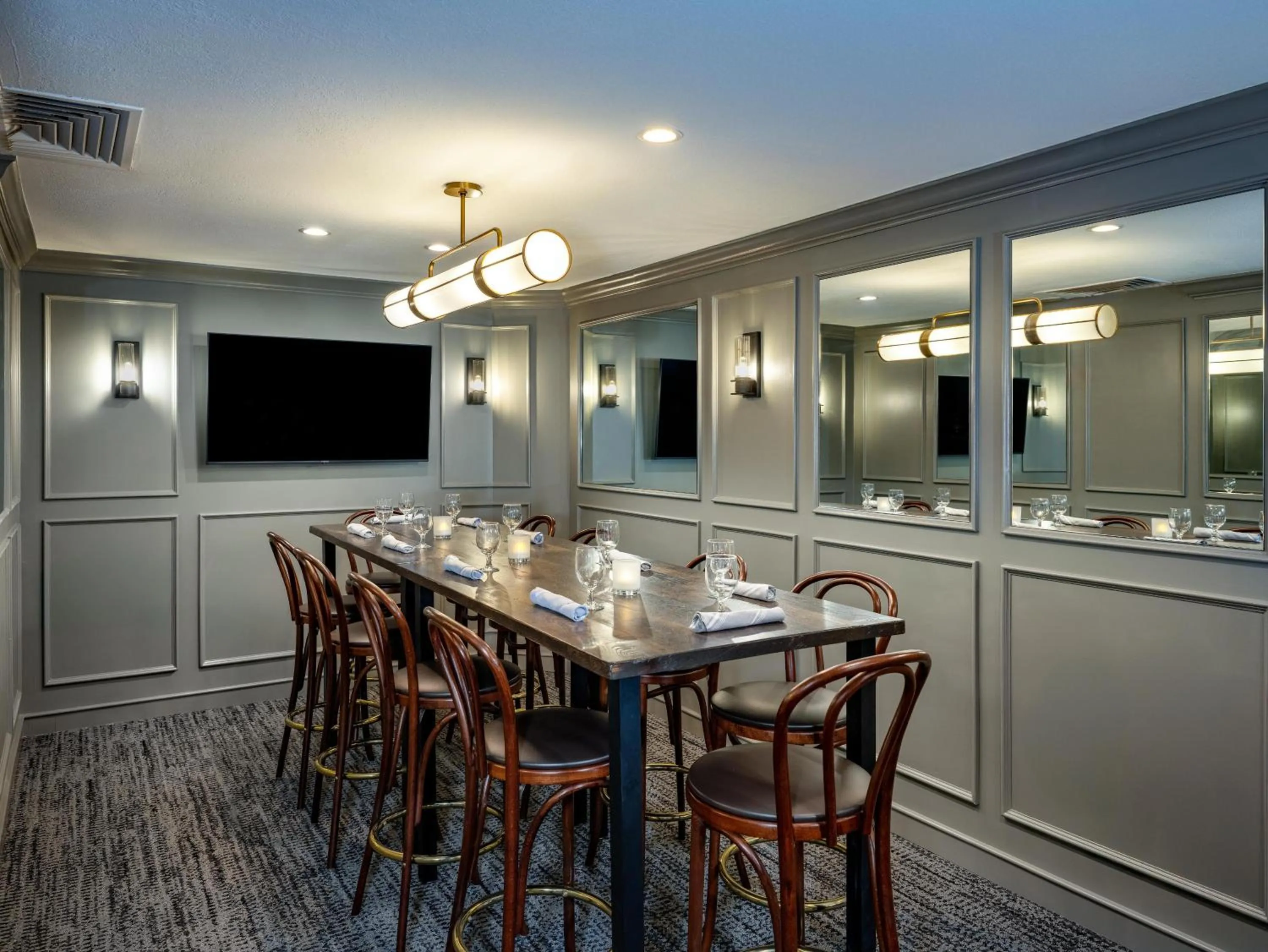 Restaurant/places to eat in DoubleTree by Hilton Portland, ME