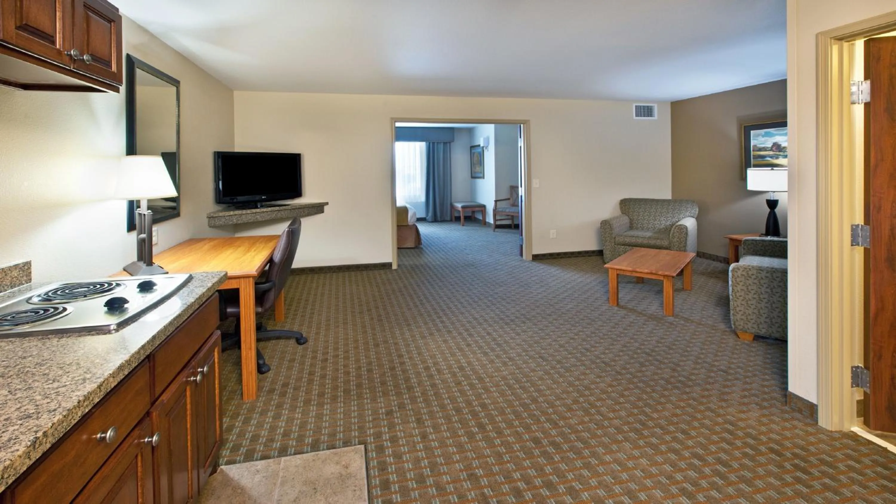 Photo of the whole room in Holiday Inn Express & Suites Sioux Falls Southwest by IHG