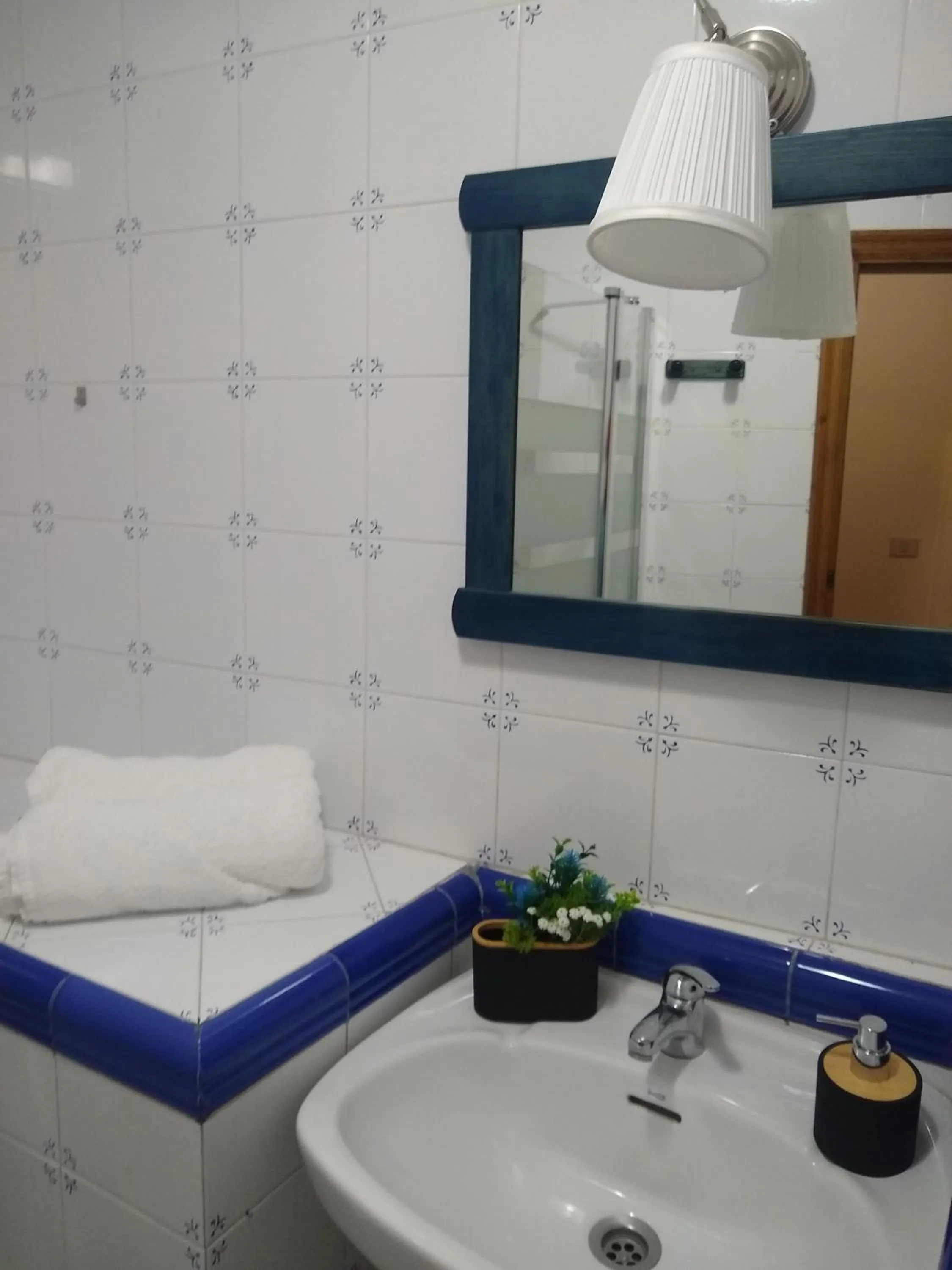 Bathroom in Casa Pacios by M de Santiago