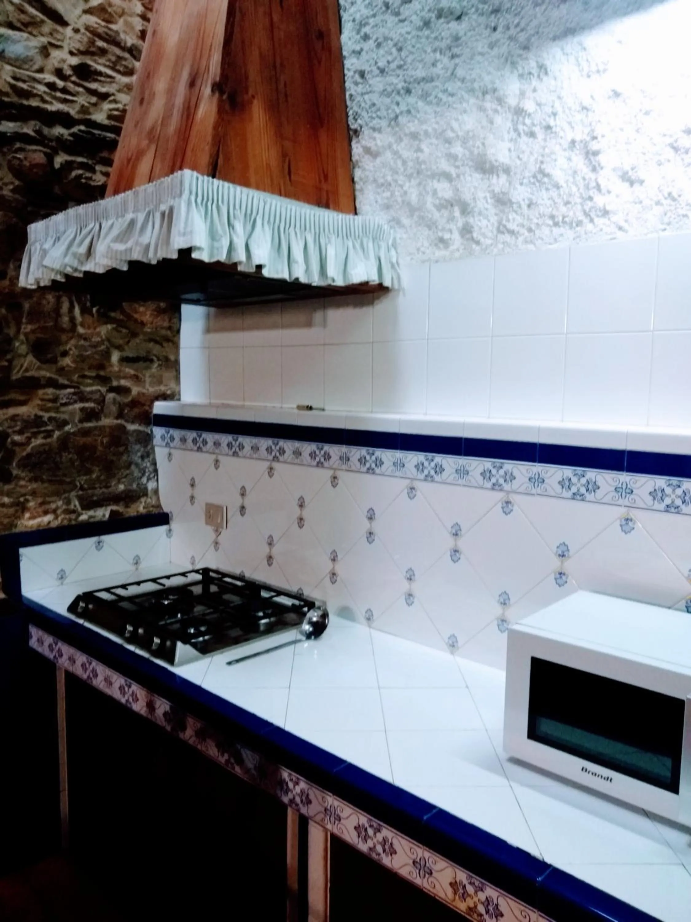 Kitchen or kitchenette in Casa Pacios by M de Santiago