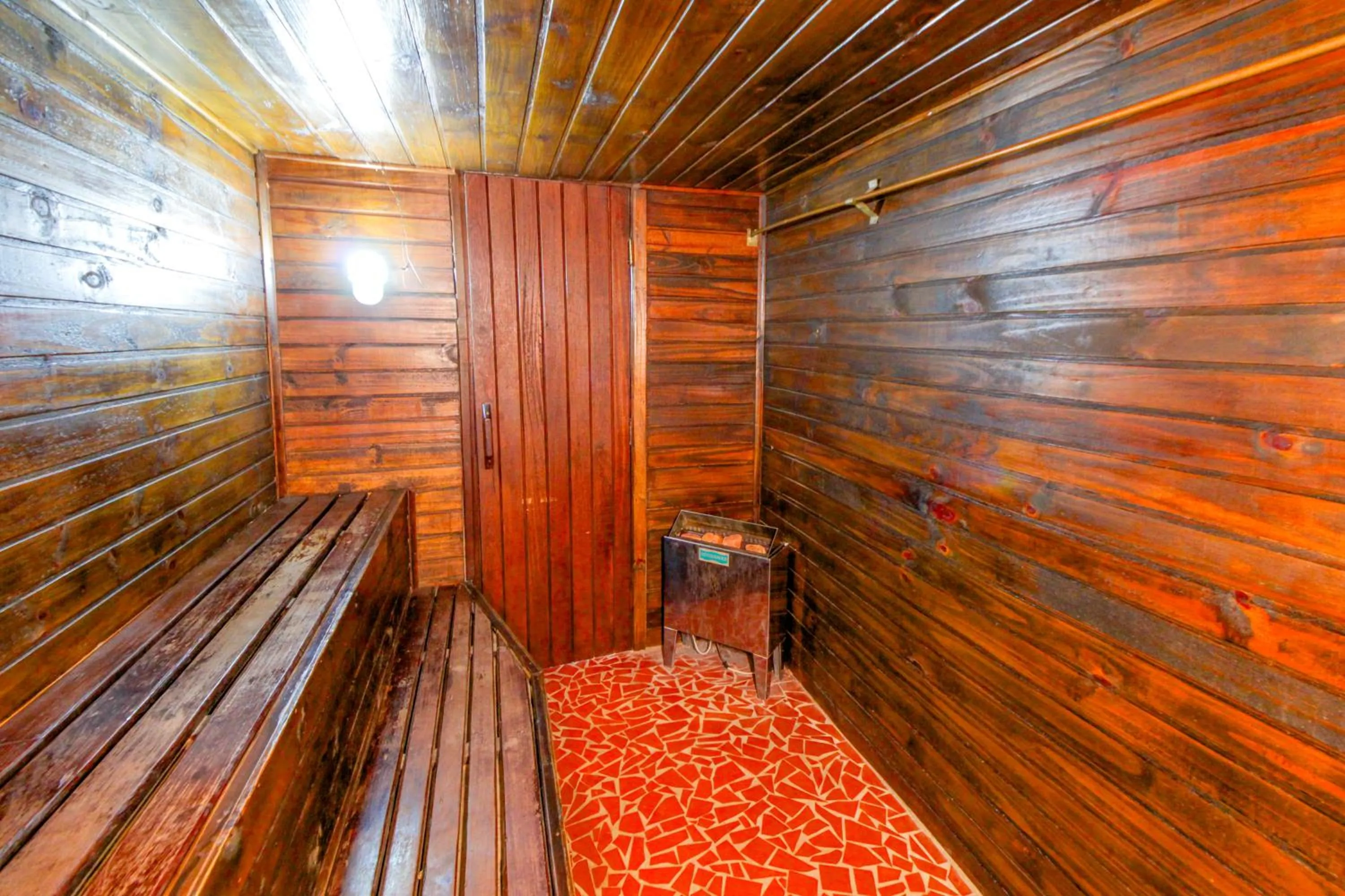 Sauna in VELINN Hotel Ninho do Falcão