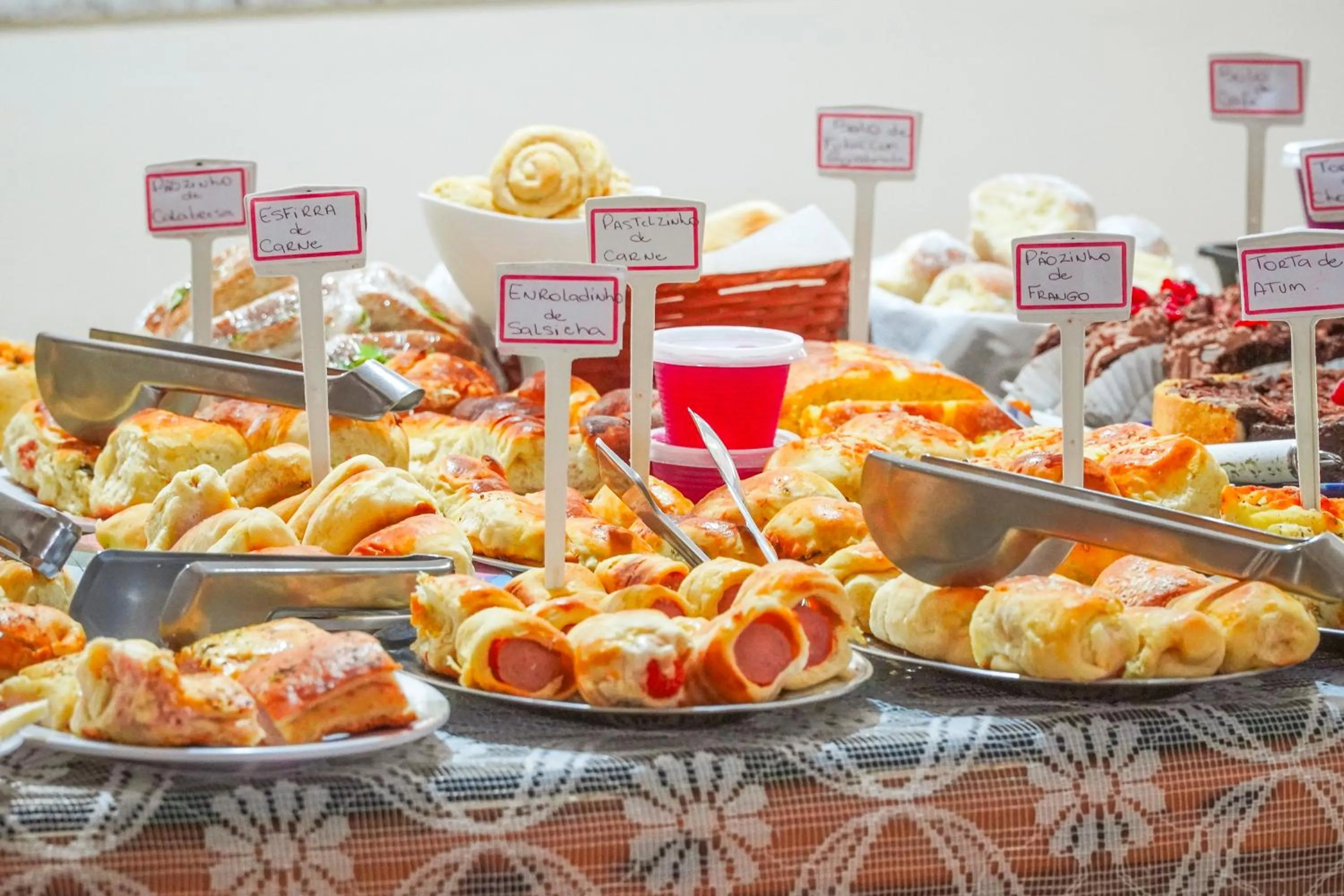 Breakfast in VELINN Hotel Ninho do Falcão