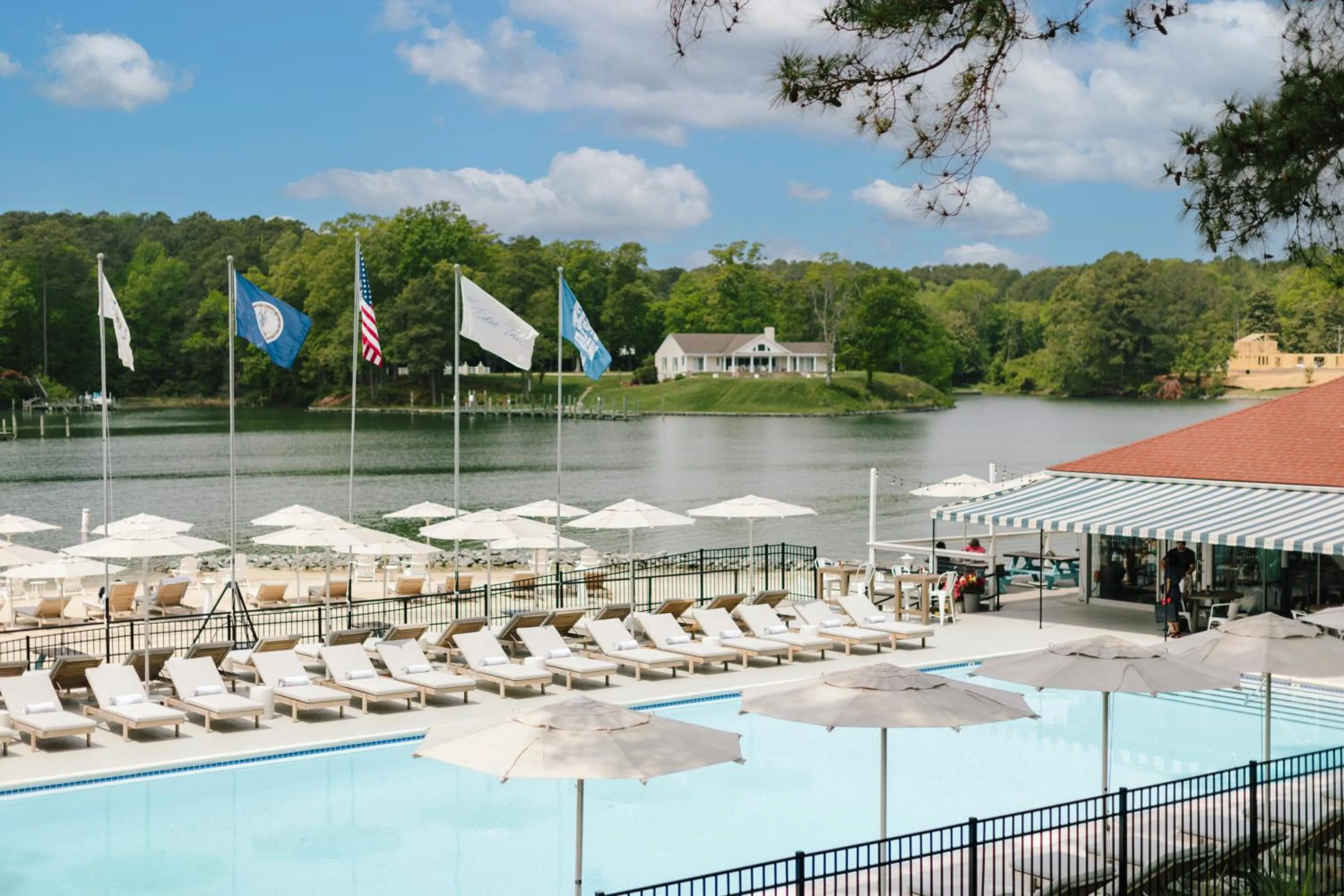 Swimming pool in The Tides Inn