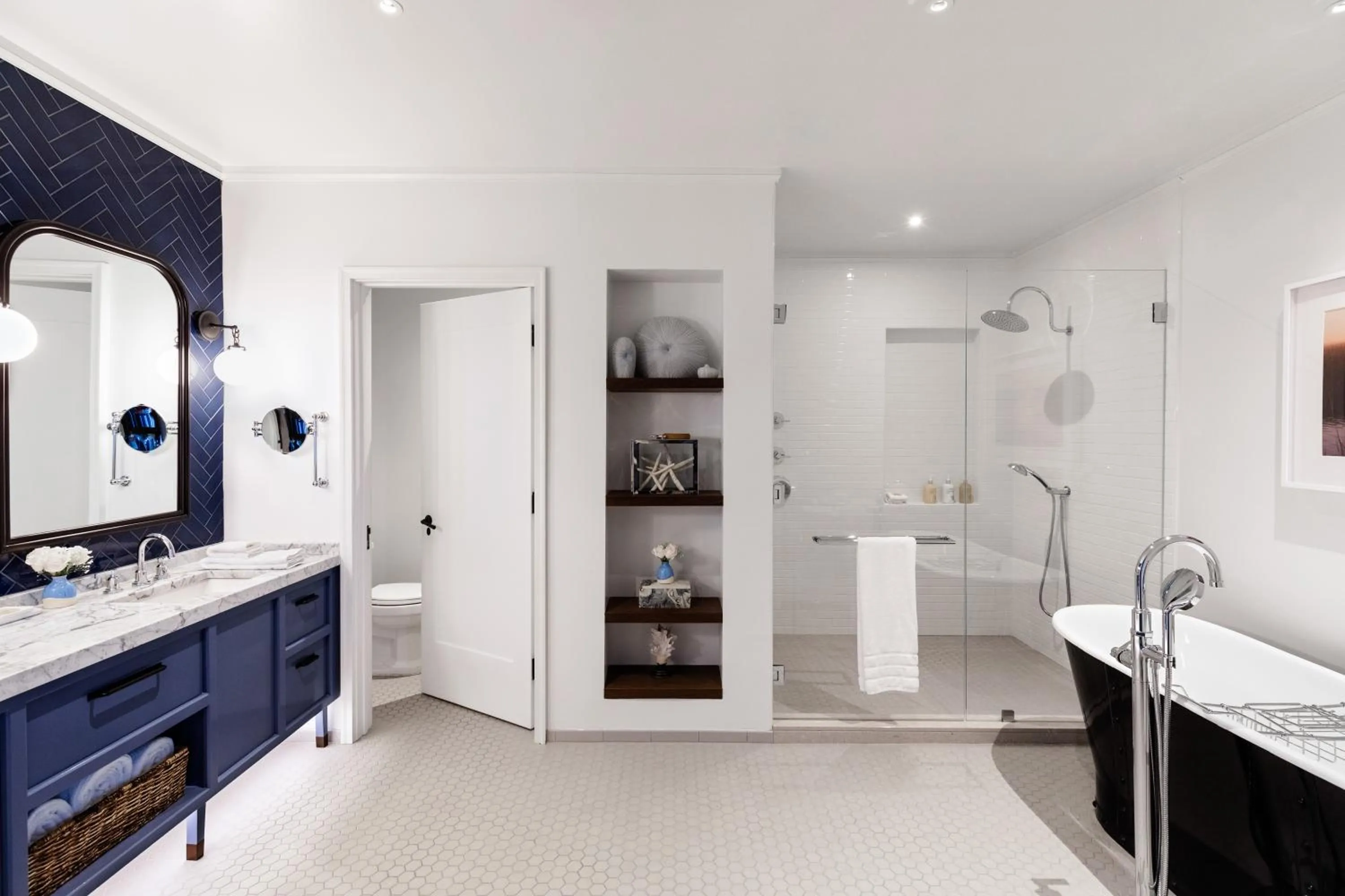 Bathroom in The Tides Inn