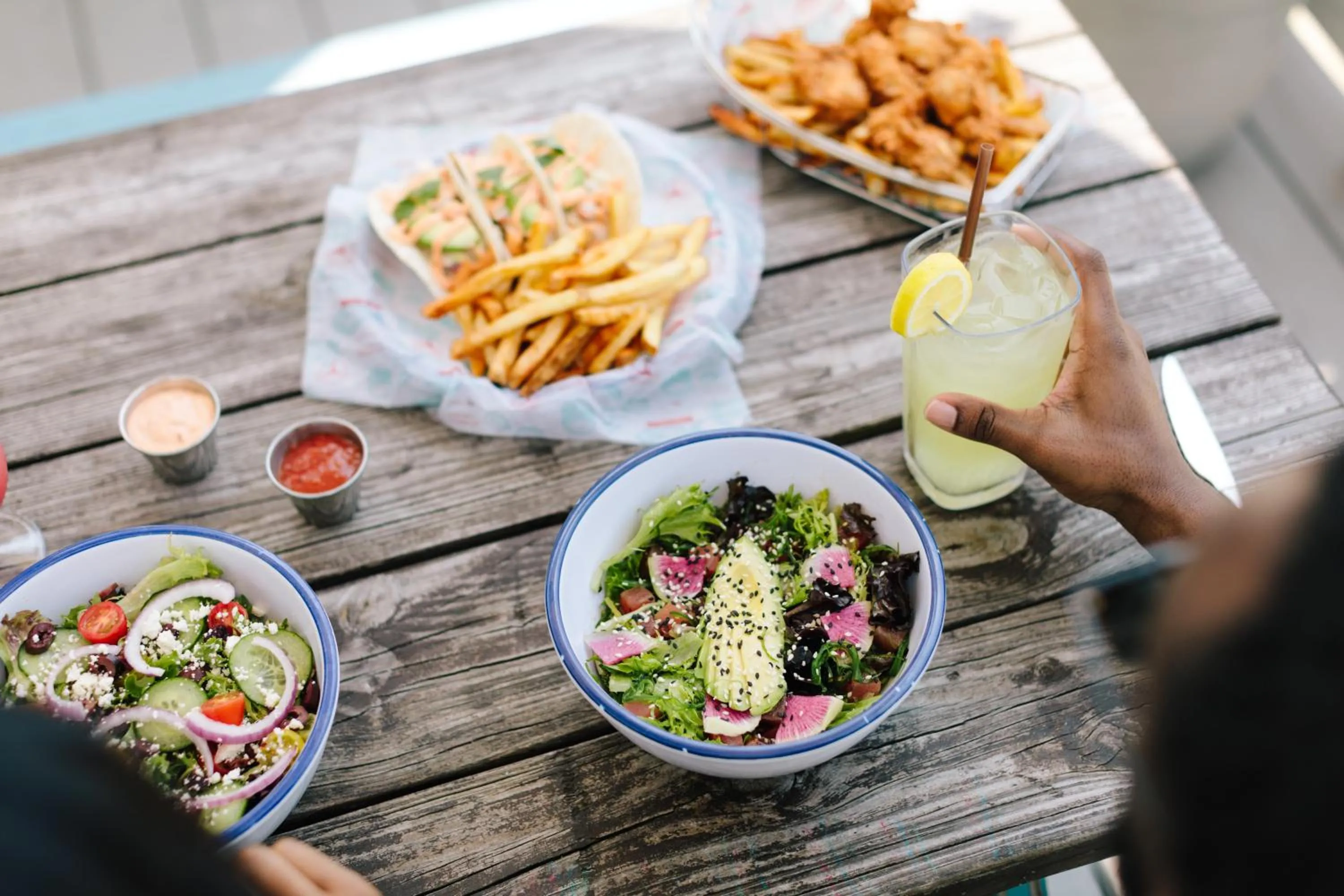 Food and drinks in The Tides Inn