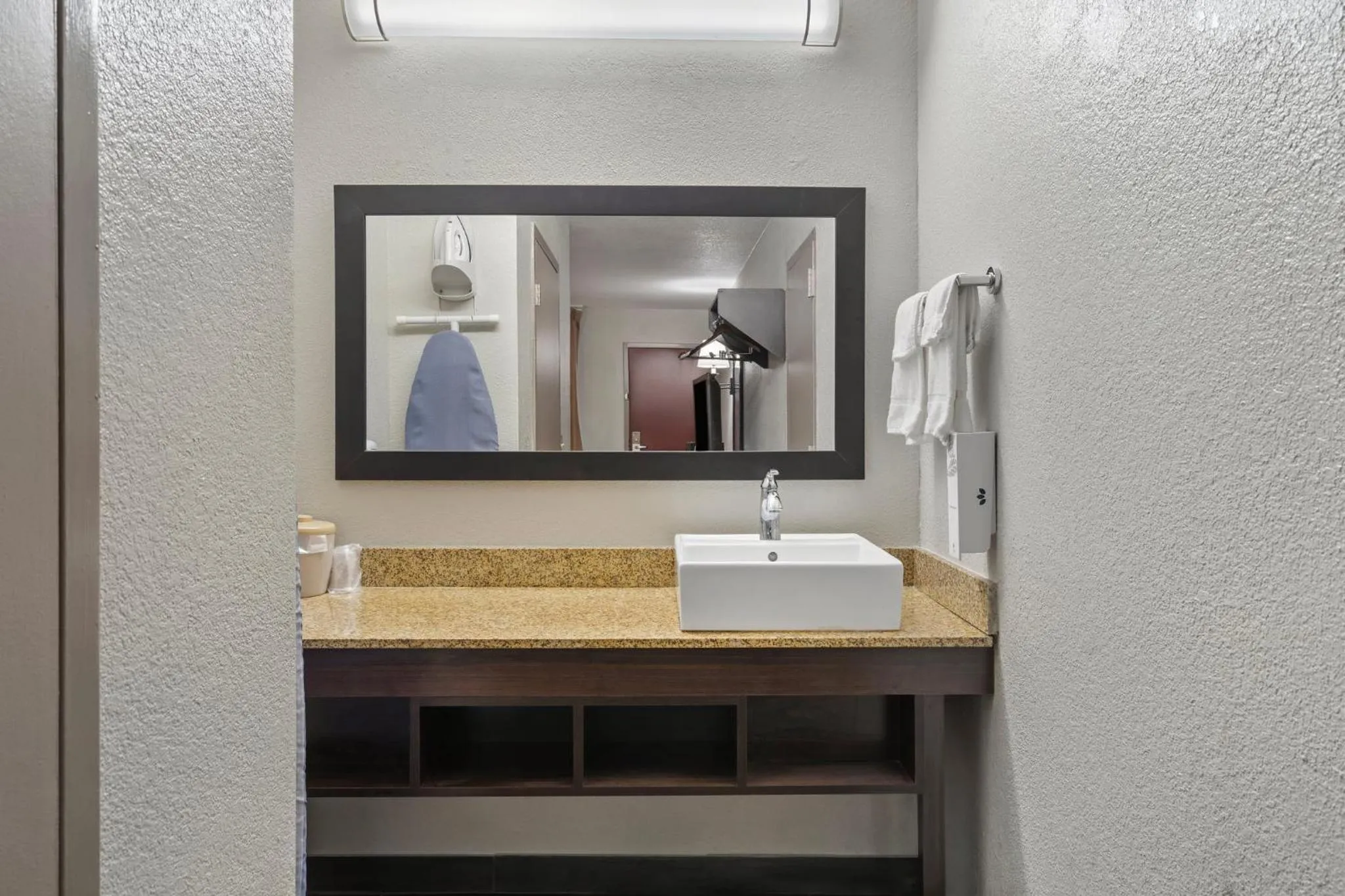 Bathroom in Red Roof Inn Wilmington NC