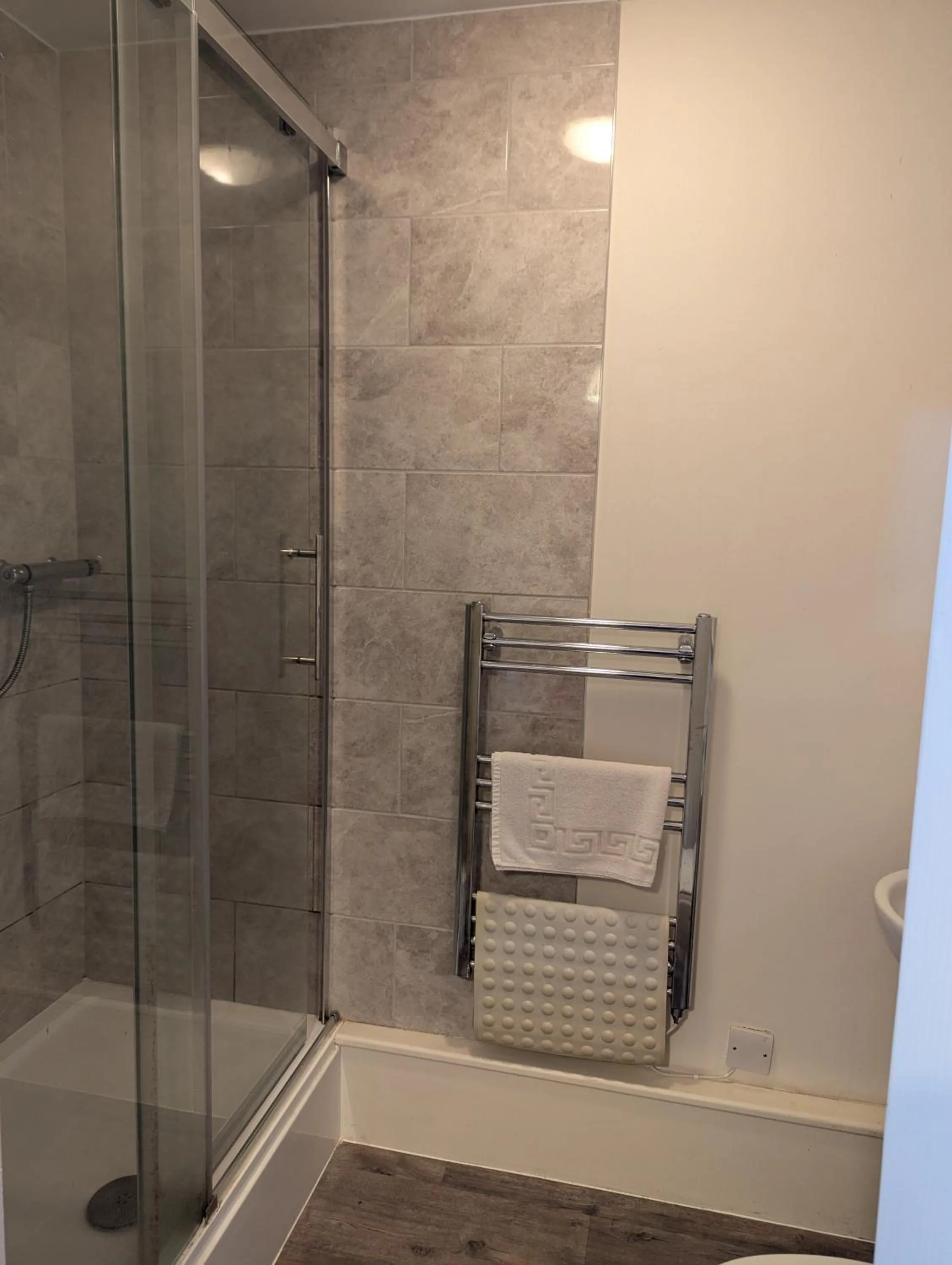 Bathroom in Railway Inn