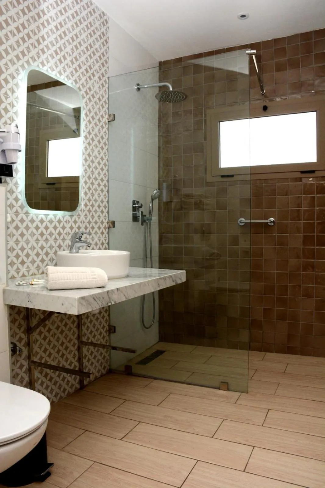 Bathroom in Hotel Aferni