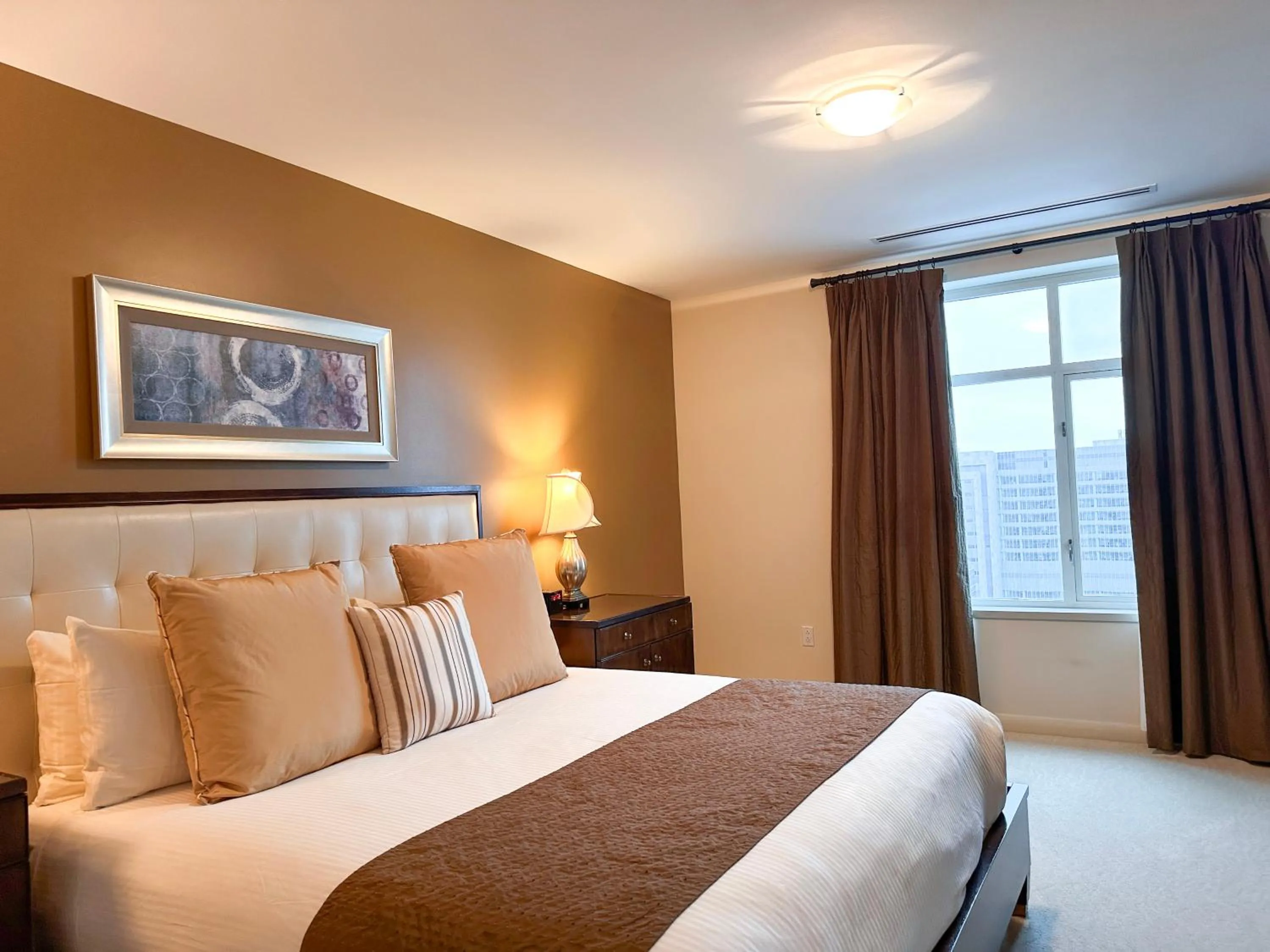 Bedroom, Bed in Broadway Plaza, Trademark Collection by Wyndham