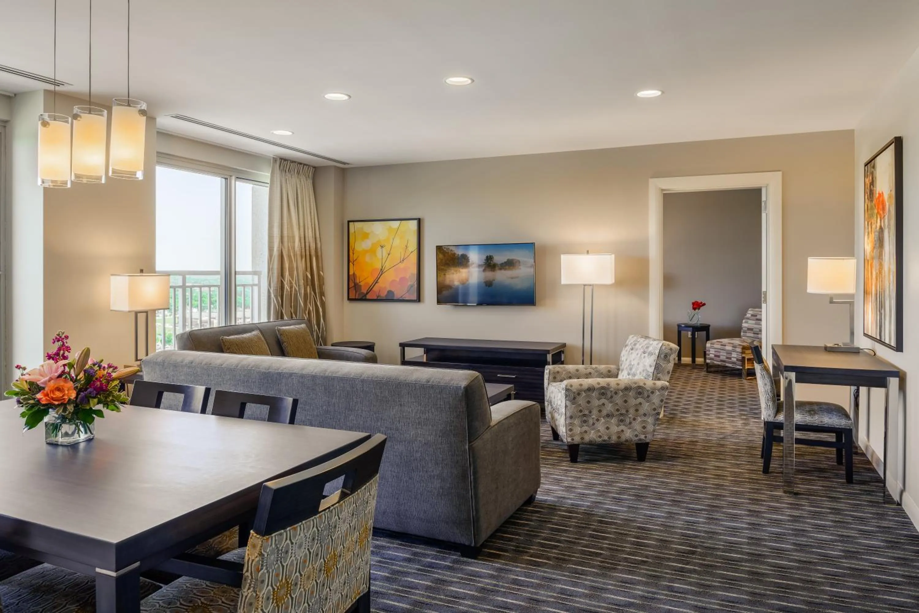 TV and multimedia in Broadway Plaza, Trademark Collection by Wyndham