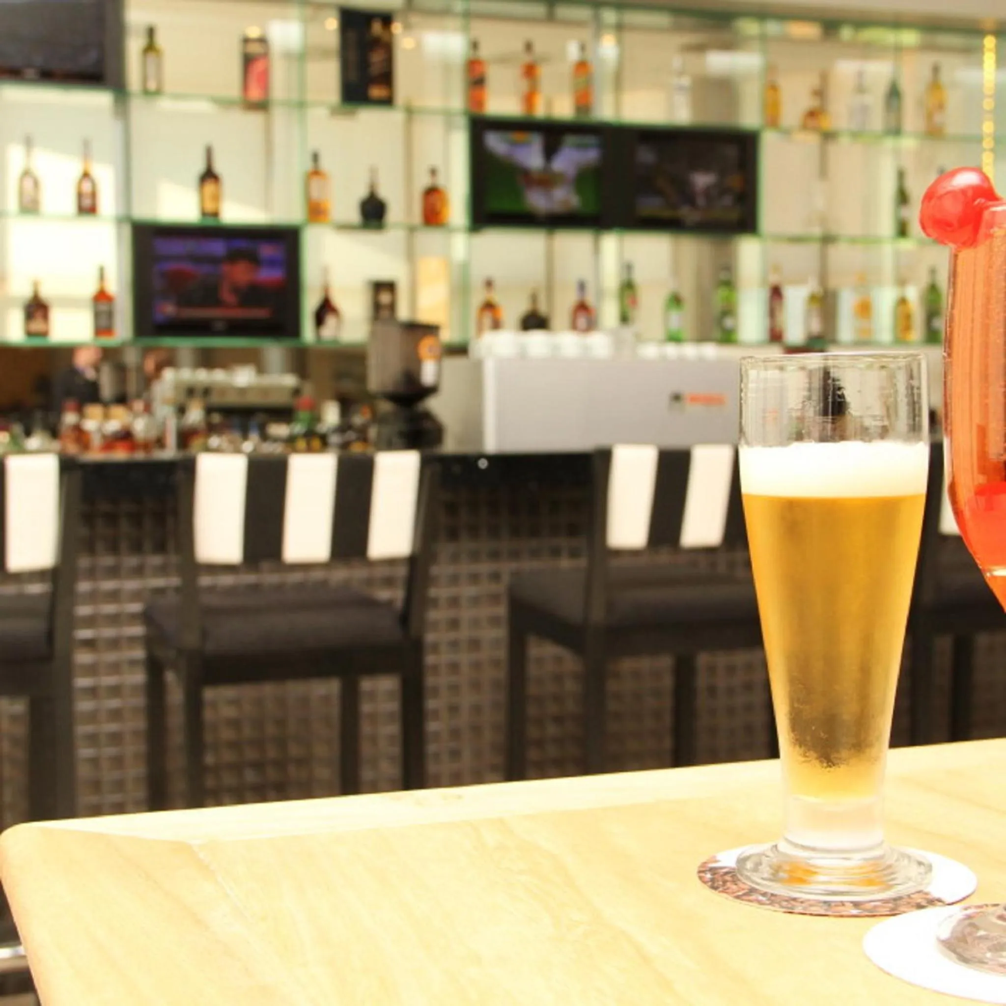 Lounge or bar in Gran Bourbon Hotel Asuncion