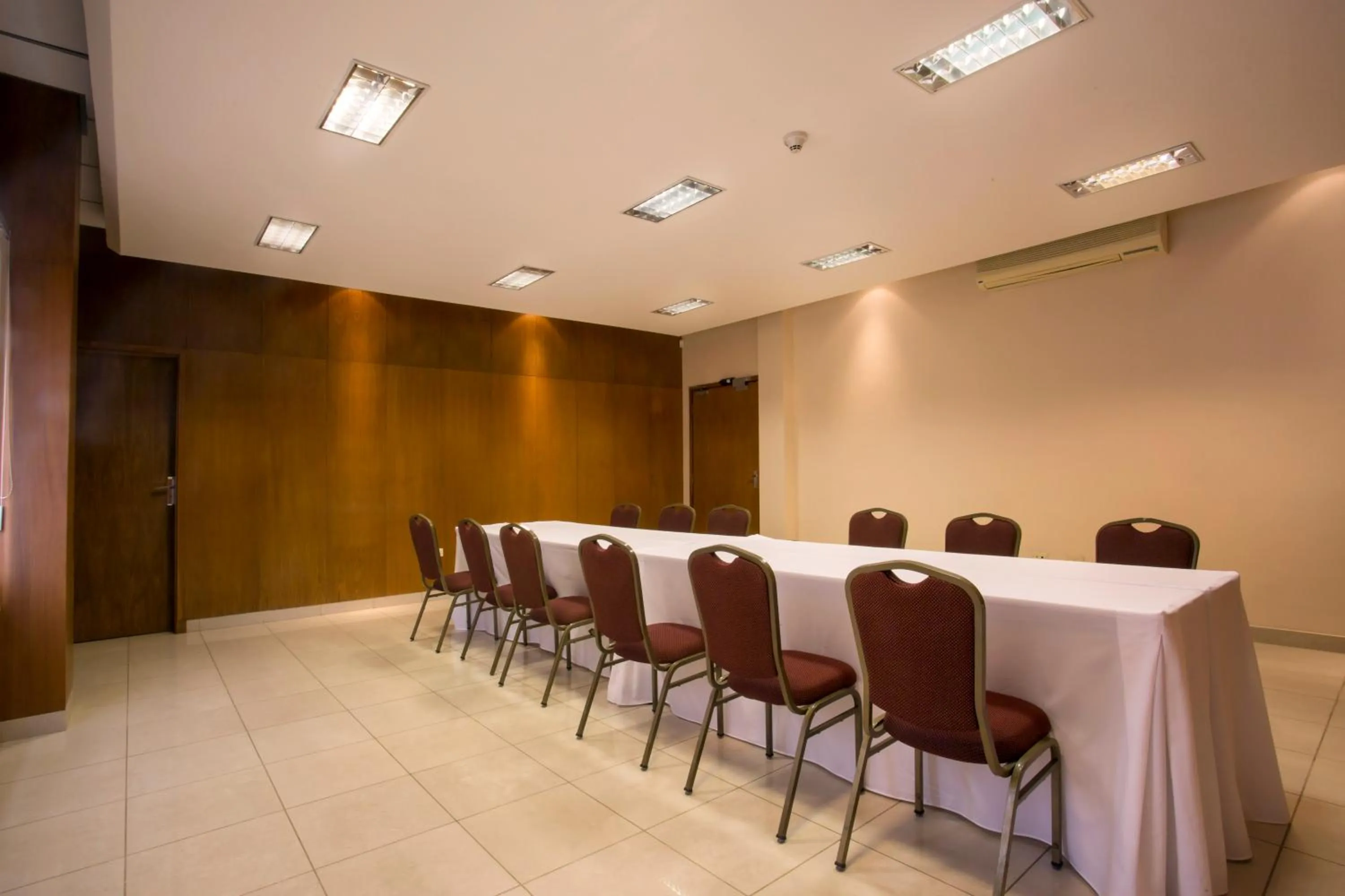 Meeting/conference room in Gran Bourbon Hotel Asuncion